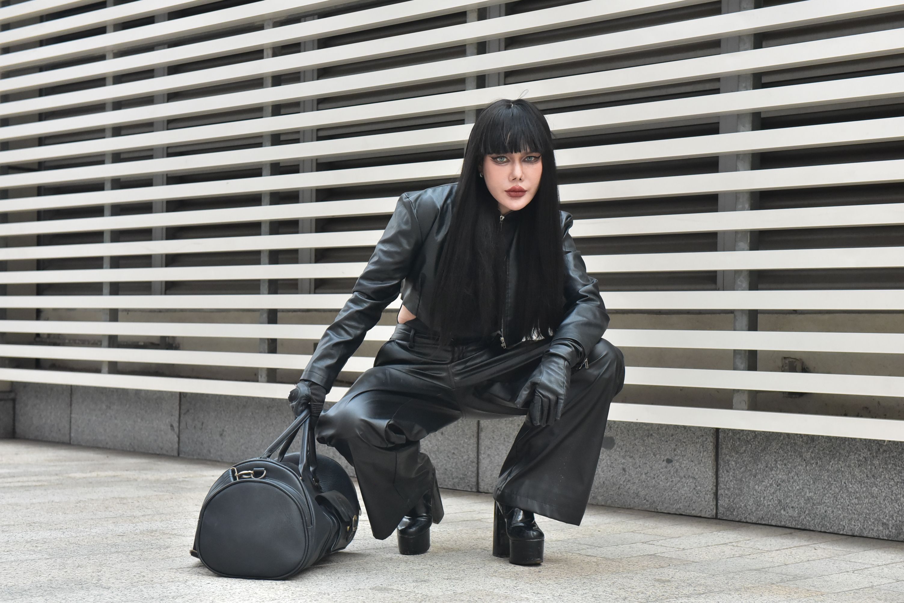 오염에 강한 비건 레더 루나백 사진 2
