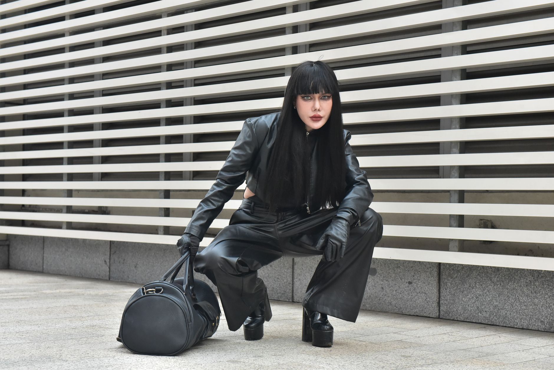 오염에 강한 비건 레더 루나백 사진 2