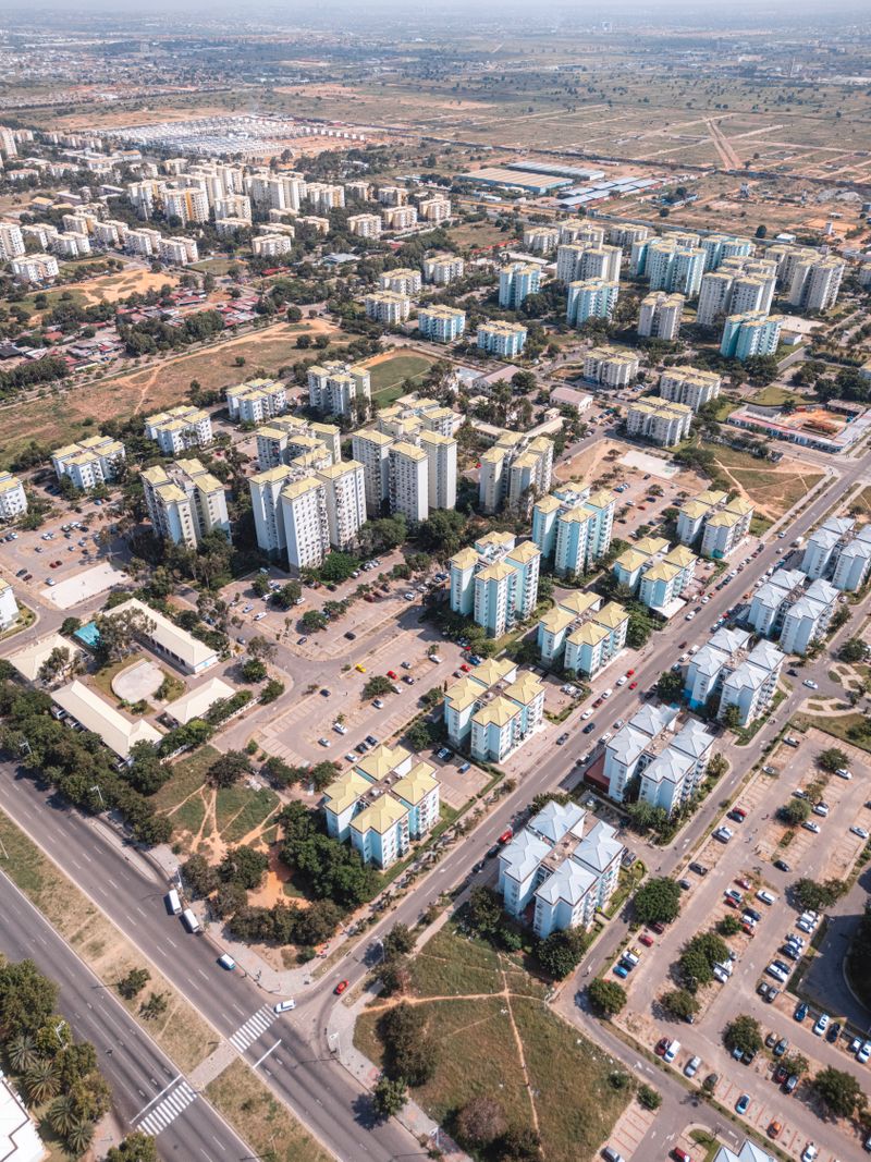 Connected Neighborhood