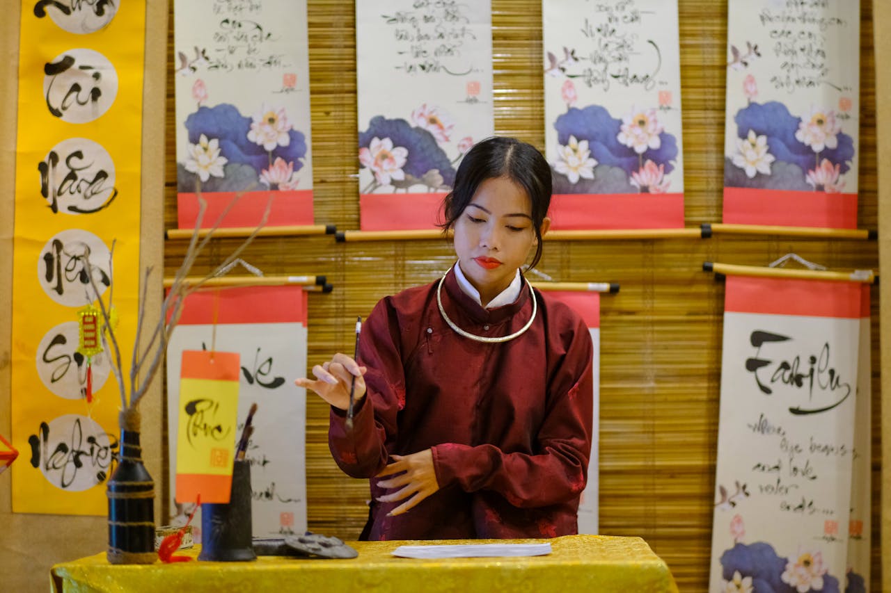 Tắm mưa để gột rửa tâm hồn