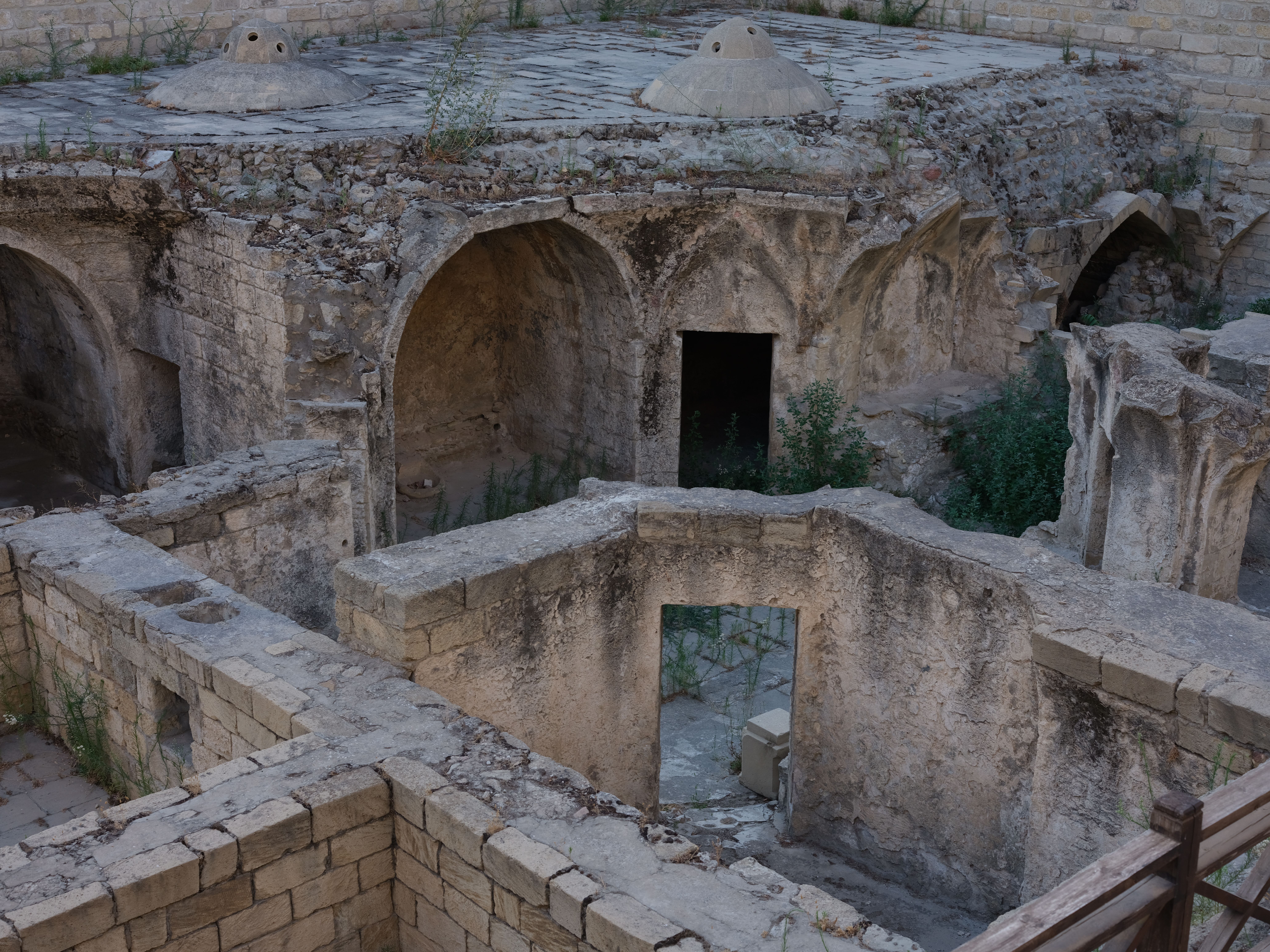 Ancient Stone Structure with Vaulted Arches · Free Stock Photo