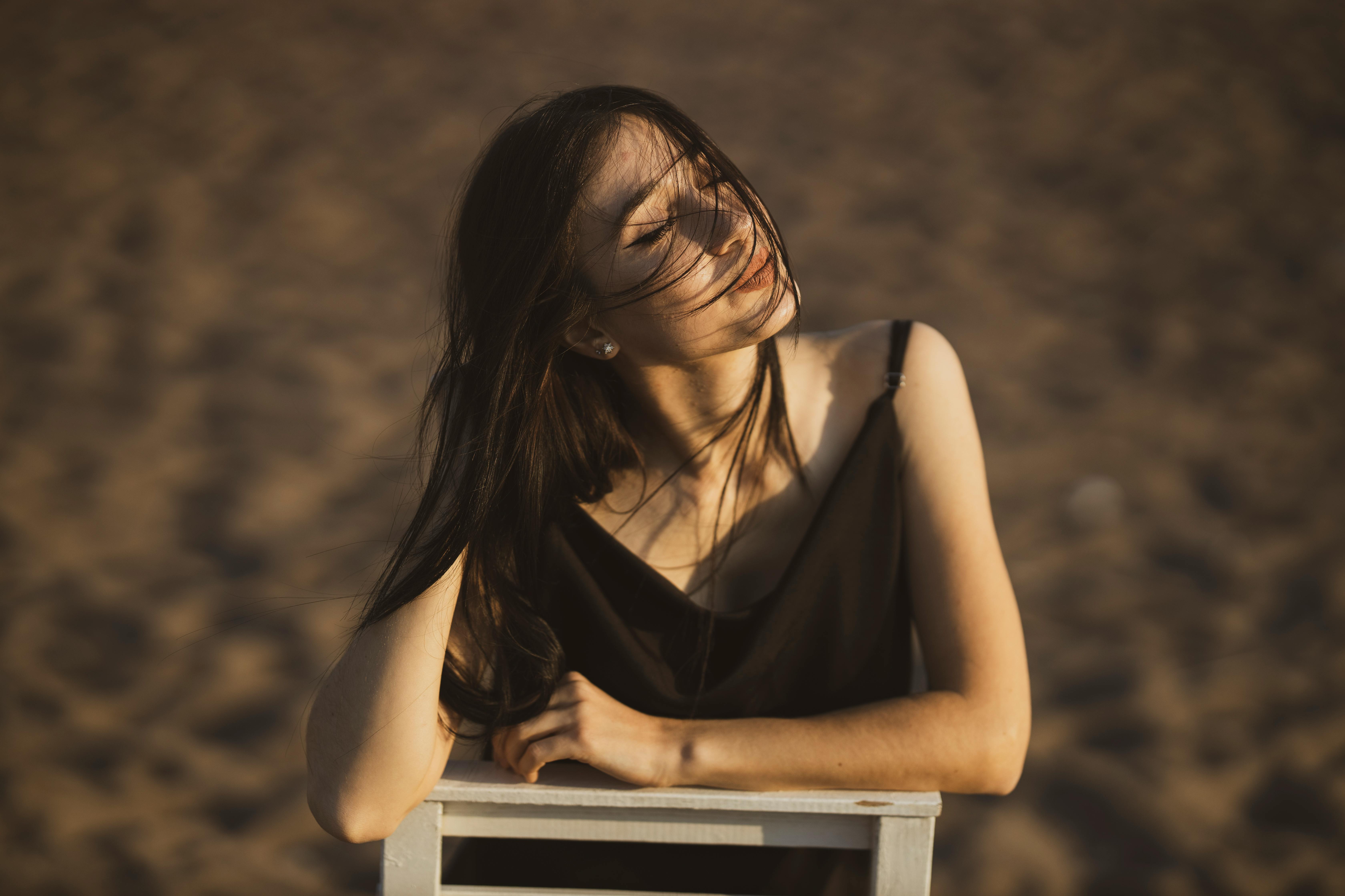 Foto profissional gratuita de borrão, cabelo, casual