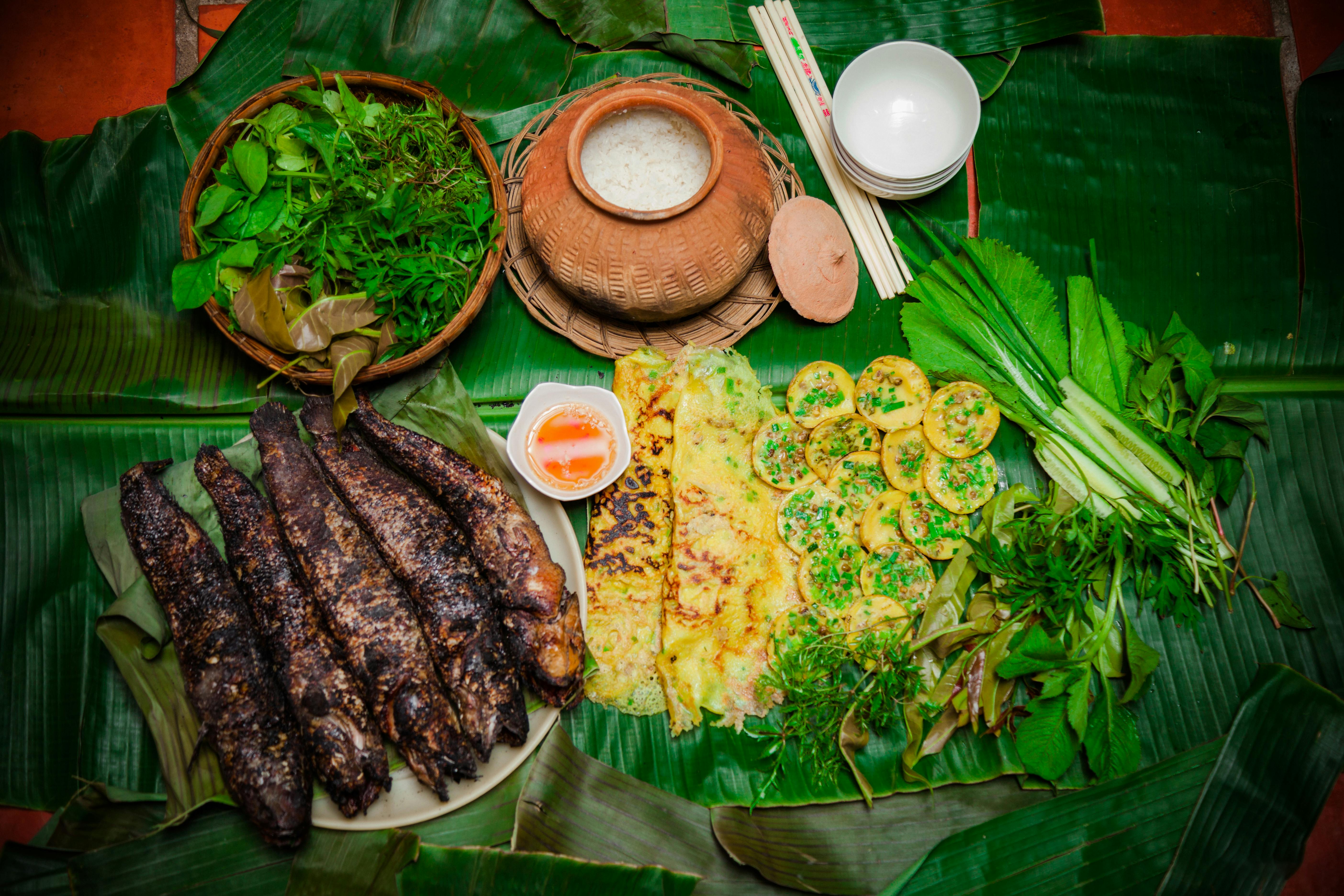 Dining Etiquette and Cultural Customs in Vietnam