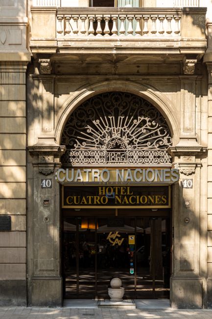 ¿Es real esto? Hotel Ikonik Ramblas por solo 77 € la noche