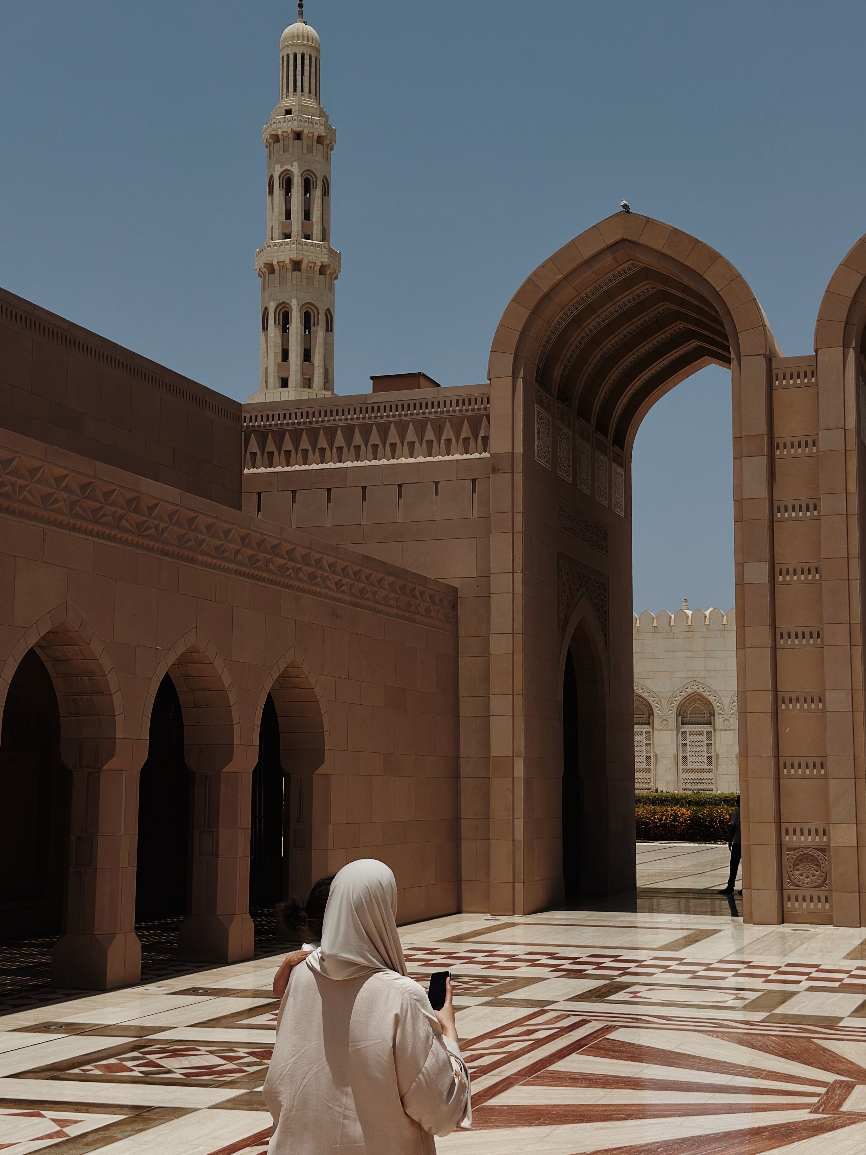 Solo Female Travel in Oman Your Essential Guide