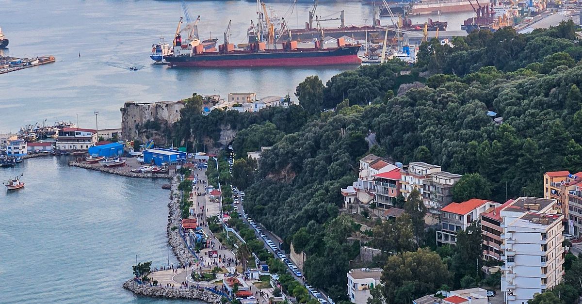 Scenic Aerial View Of B ja a Harbor Algeria Free Stock Photo scenic-aerial-view-of-b-ja-a-harbor-algeria-free-stock-photo