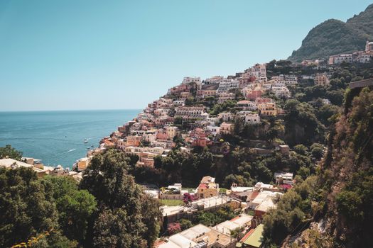 Explore the breathtaking beauty of Positano on the Amalfi Coast, with its stunning seaside cliffs and colorful architecture.