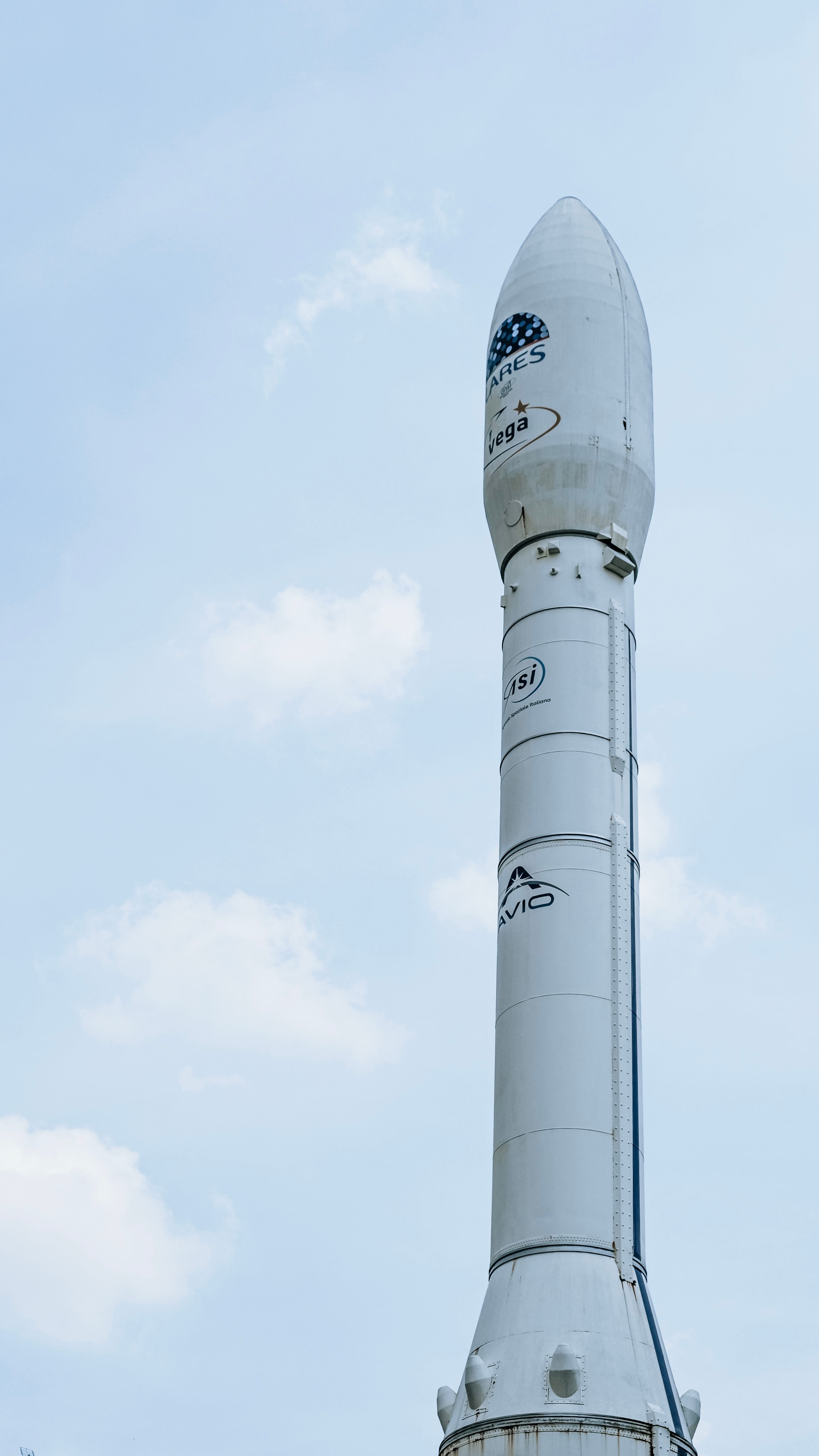 Atlas V Rocket Launches 29 Amazon Internet Satellites, Ties Record for Heaviest Payload