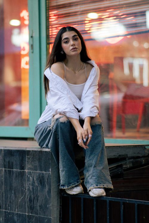 Free Stylish young woman posing in trendy outfit in Tehran, Iran Stock Photo