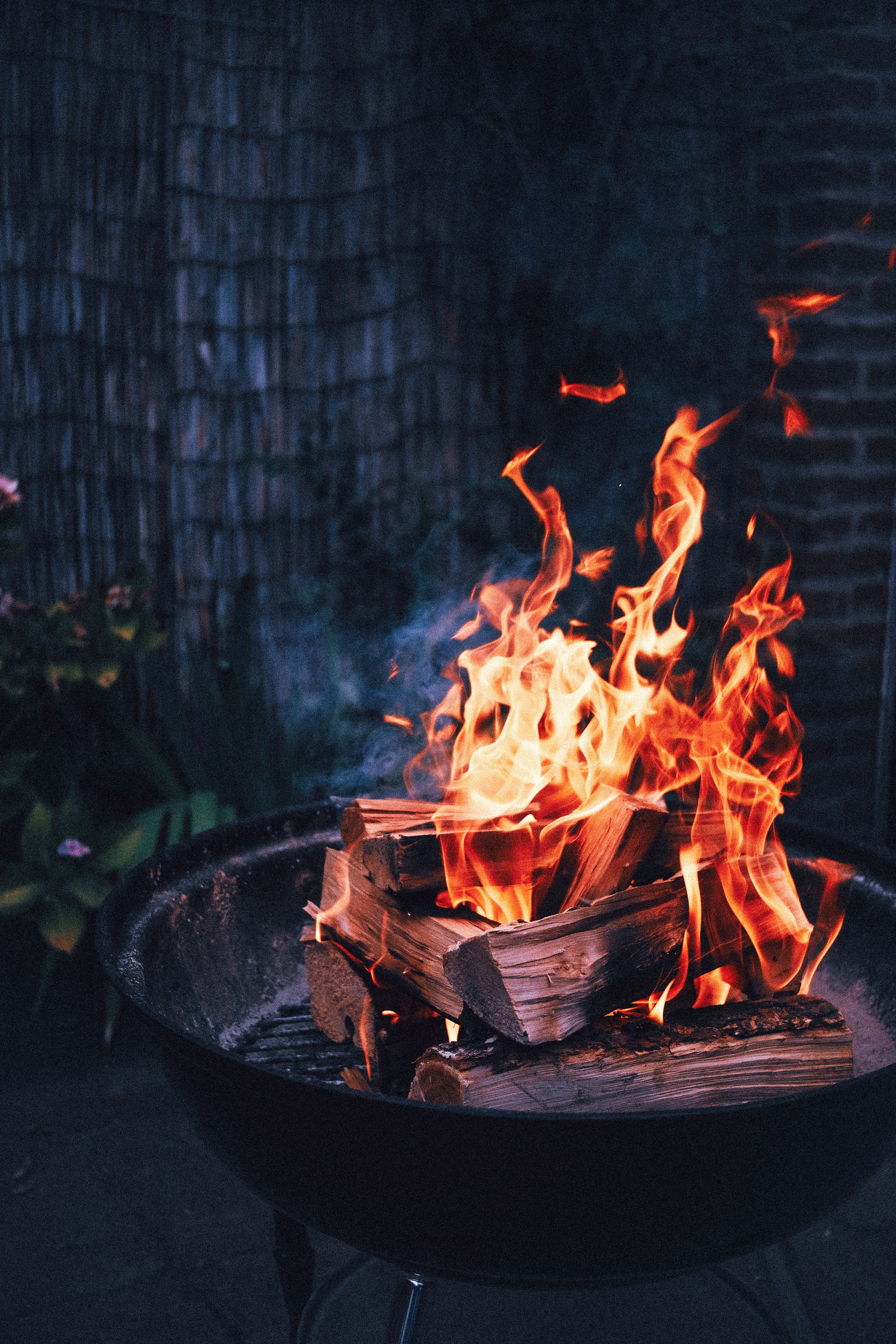 Outdoor carbon steel fire basin steel