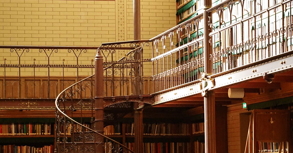 Library With Inside Ramp Vintage Library Interior with Spiral Staircase · Free Stock Photo