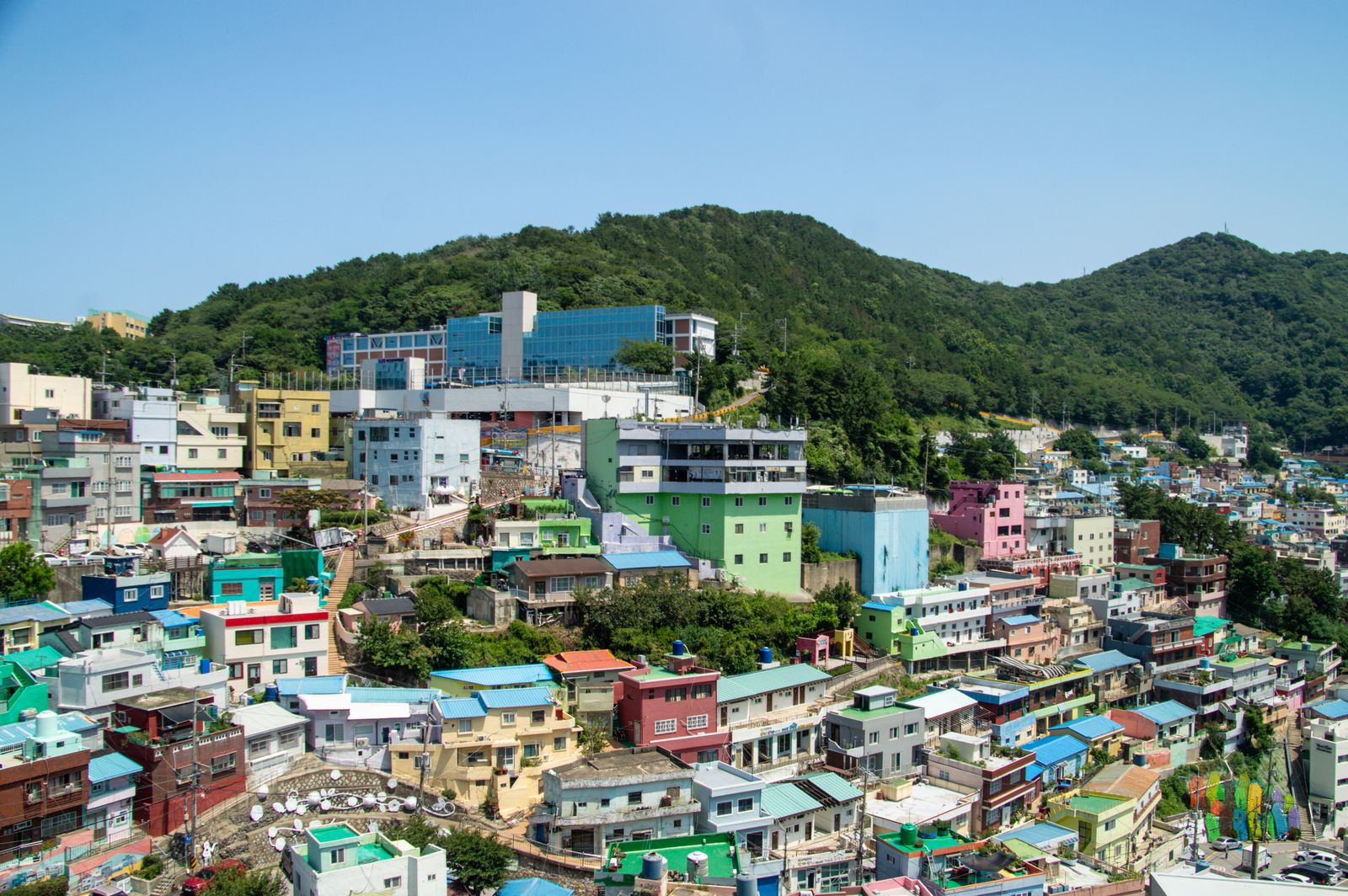 甘川文化村 · 彩色山坡