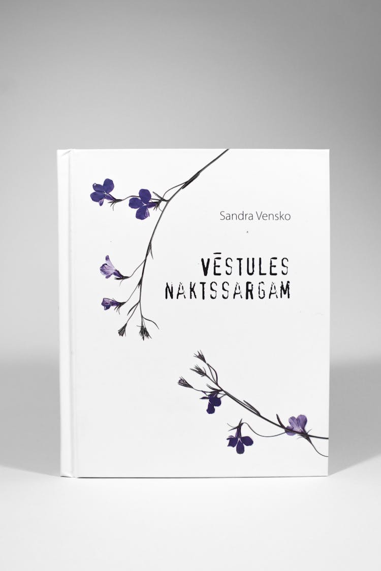 Vestules Naktssargam Book