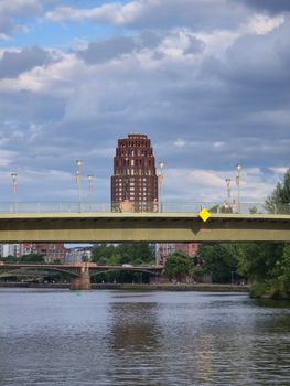 Majestätisches Bauwerk: Himmel & Brücke in Szene (von Mohammad Ayaz Alam, 6120×8160, #33104664)
