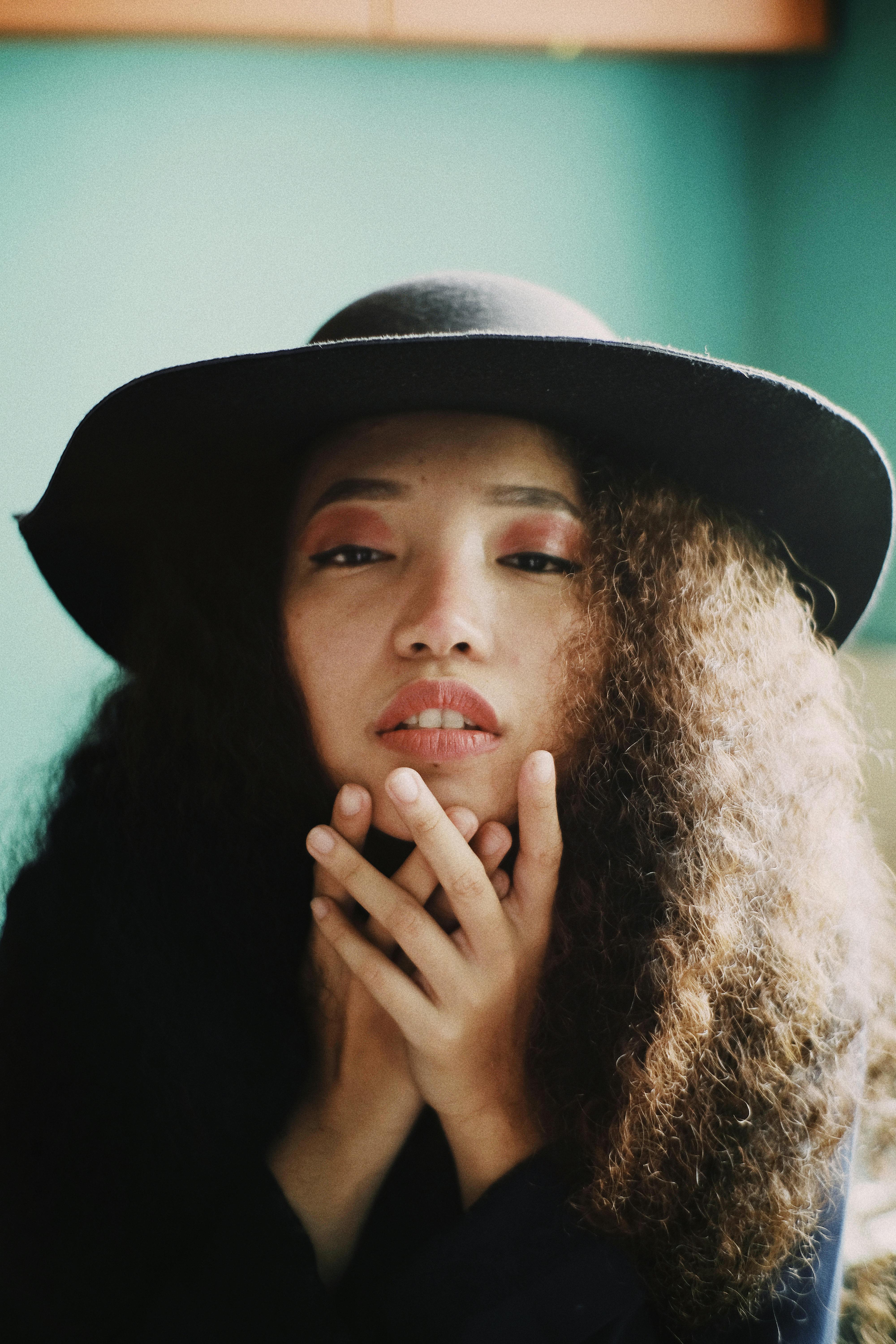 woman wearing hat