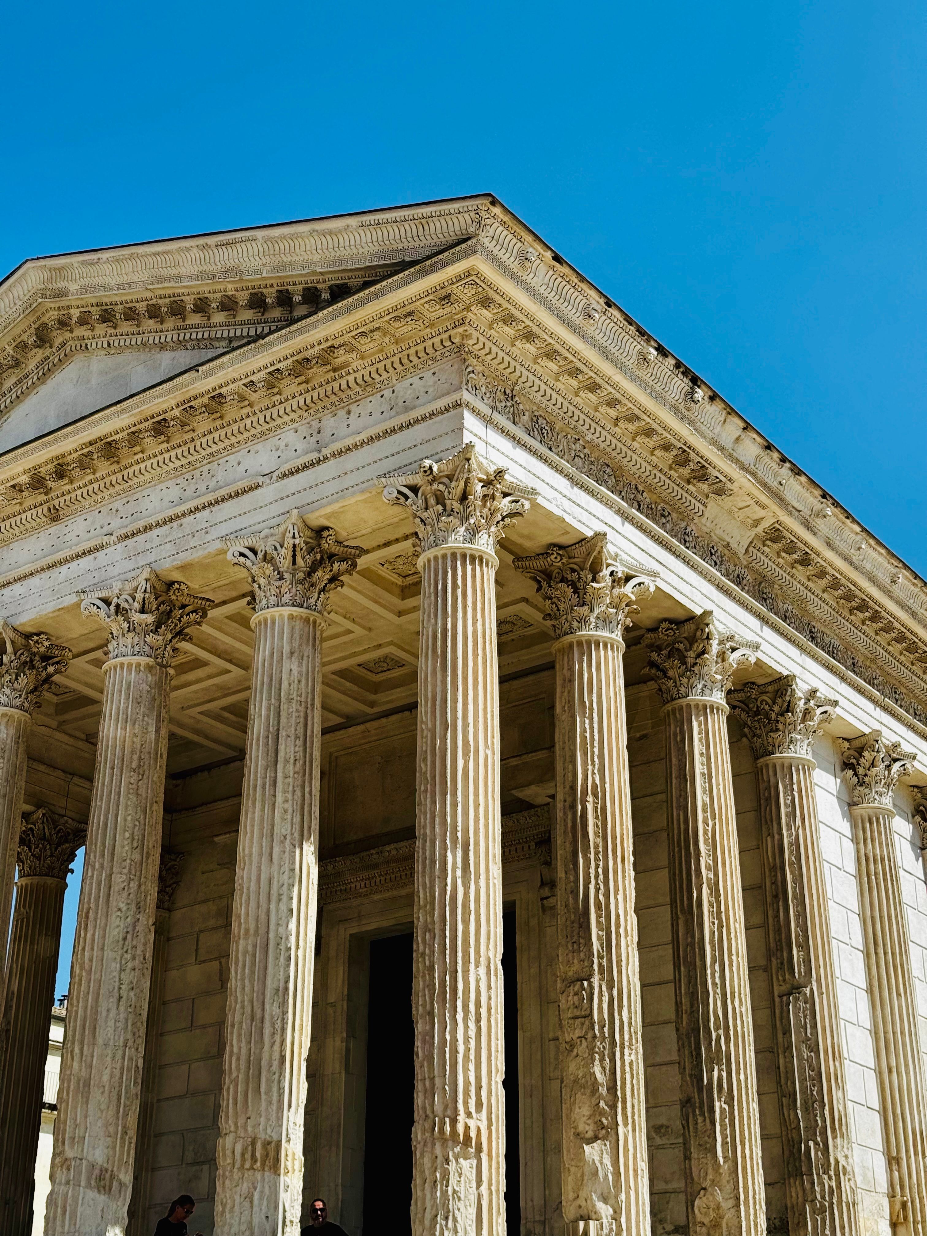 Maison Carrée Roman Temple in Nîmes, France · Free Stock Photo