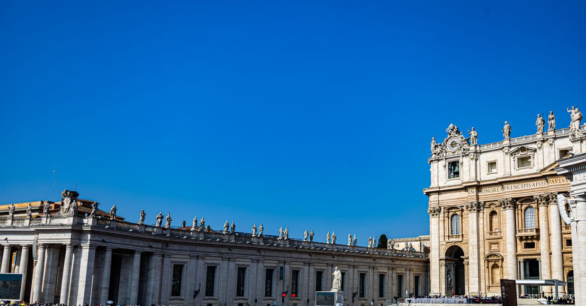 Pope Leo XIV Prepares for Lung Surgery After Early Detection of Nodule