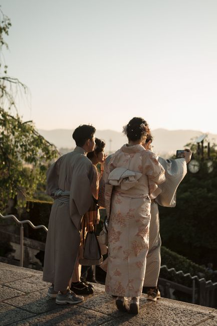 <b>Destinasi Terbaik di Kyoto untuk Berfoto dengan Kimono</b> <b>Destinasi Terbaik di Kyoto untuk Berfoto dengan Kimono</b>