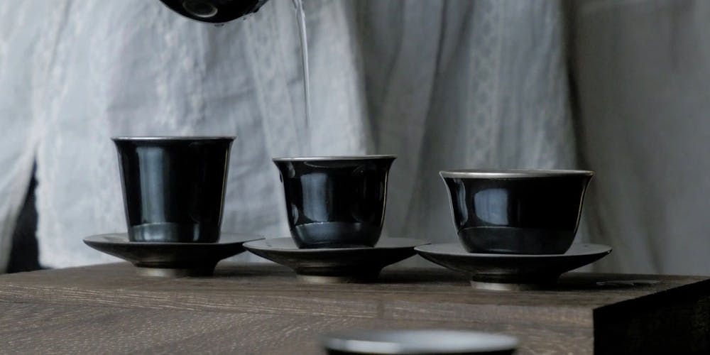 Khám phá Chén nhập từ Trung Việt