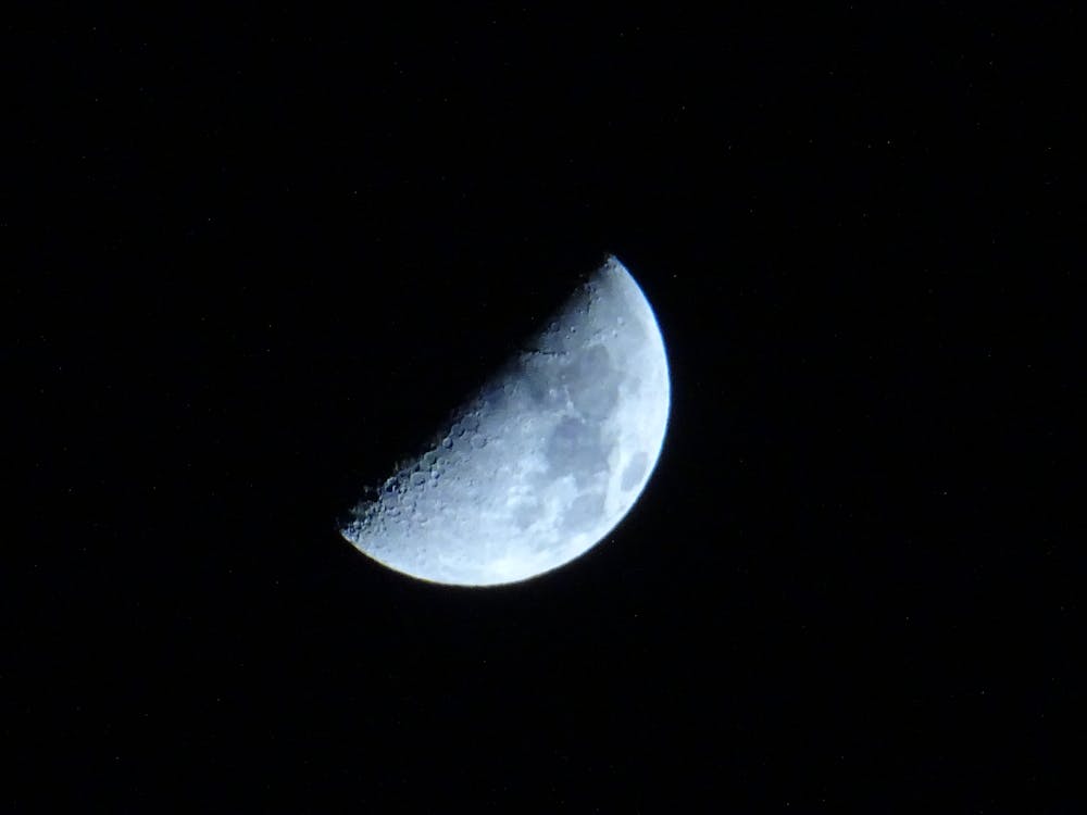 Gratis lagerfoto af aften, astronomi, halvmåne Lagerfoto