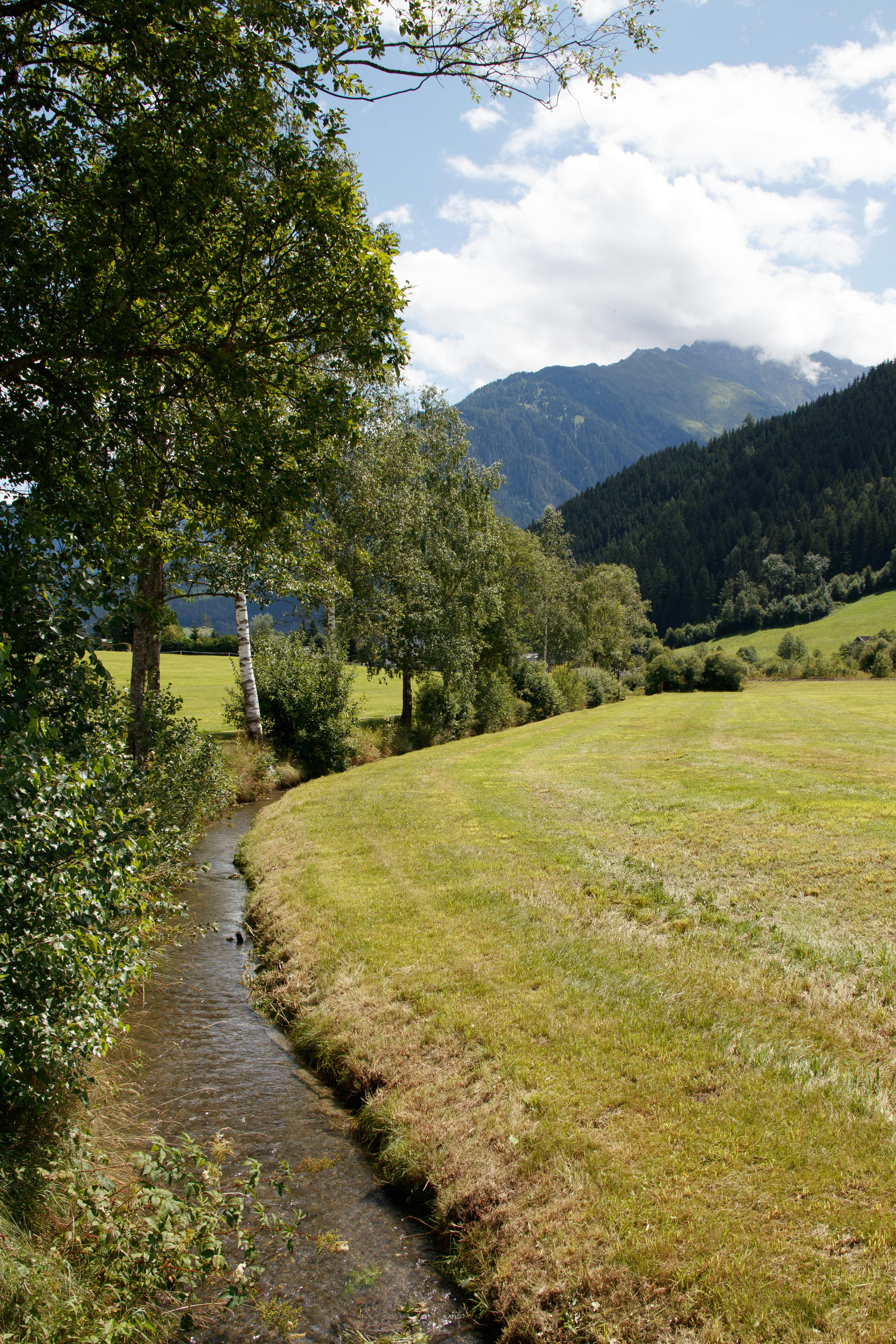 Tips for Visiting Wang Saen Suk