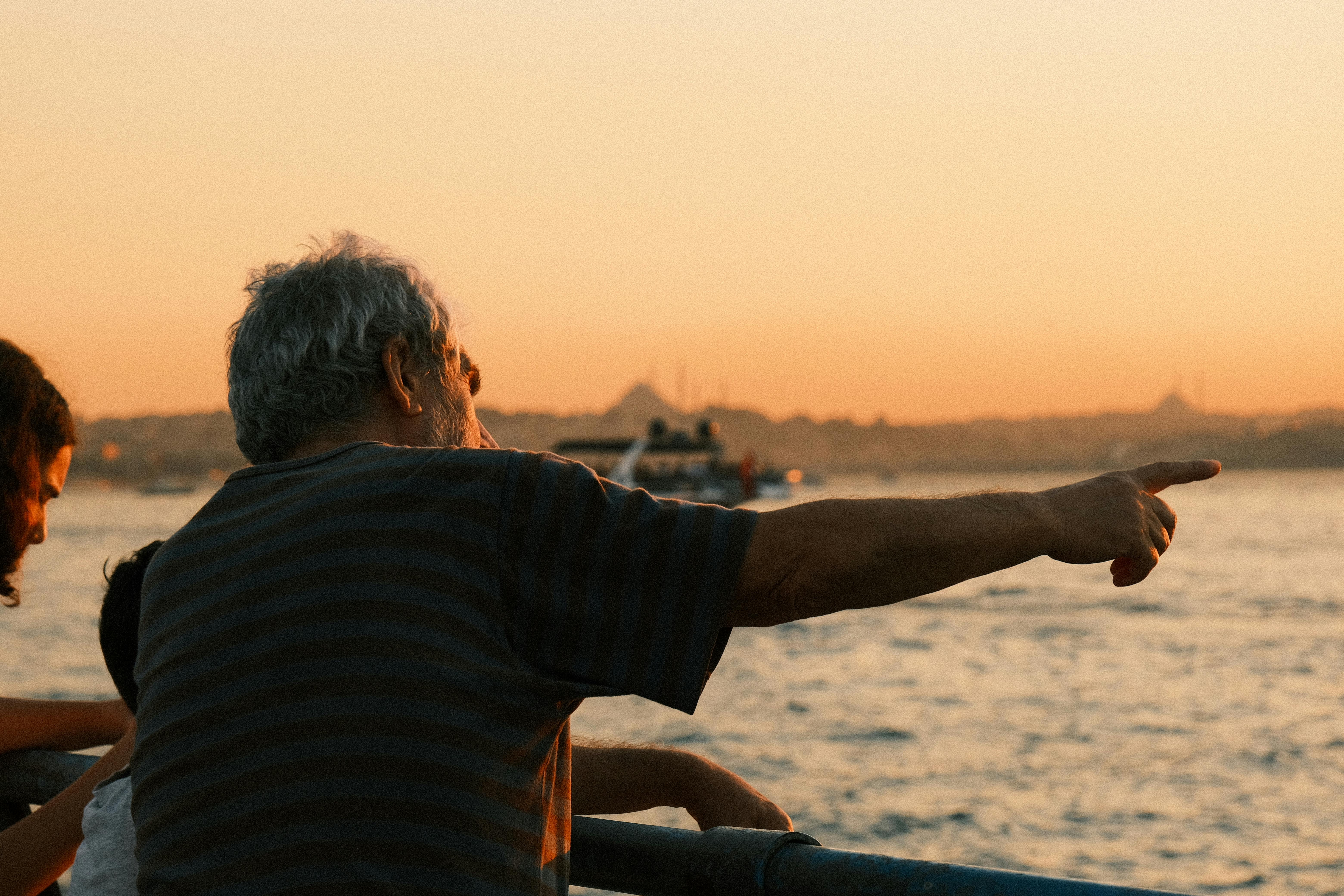 Opinion | Life Is Too Short for Frequent-Flyer Miles — Photo by Yaşar Başkurt on Pexels