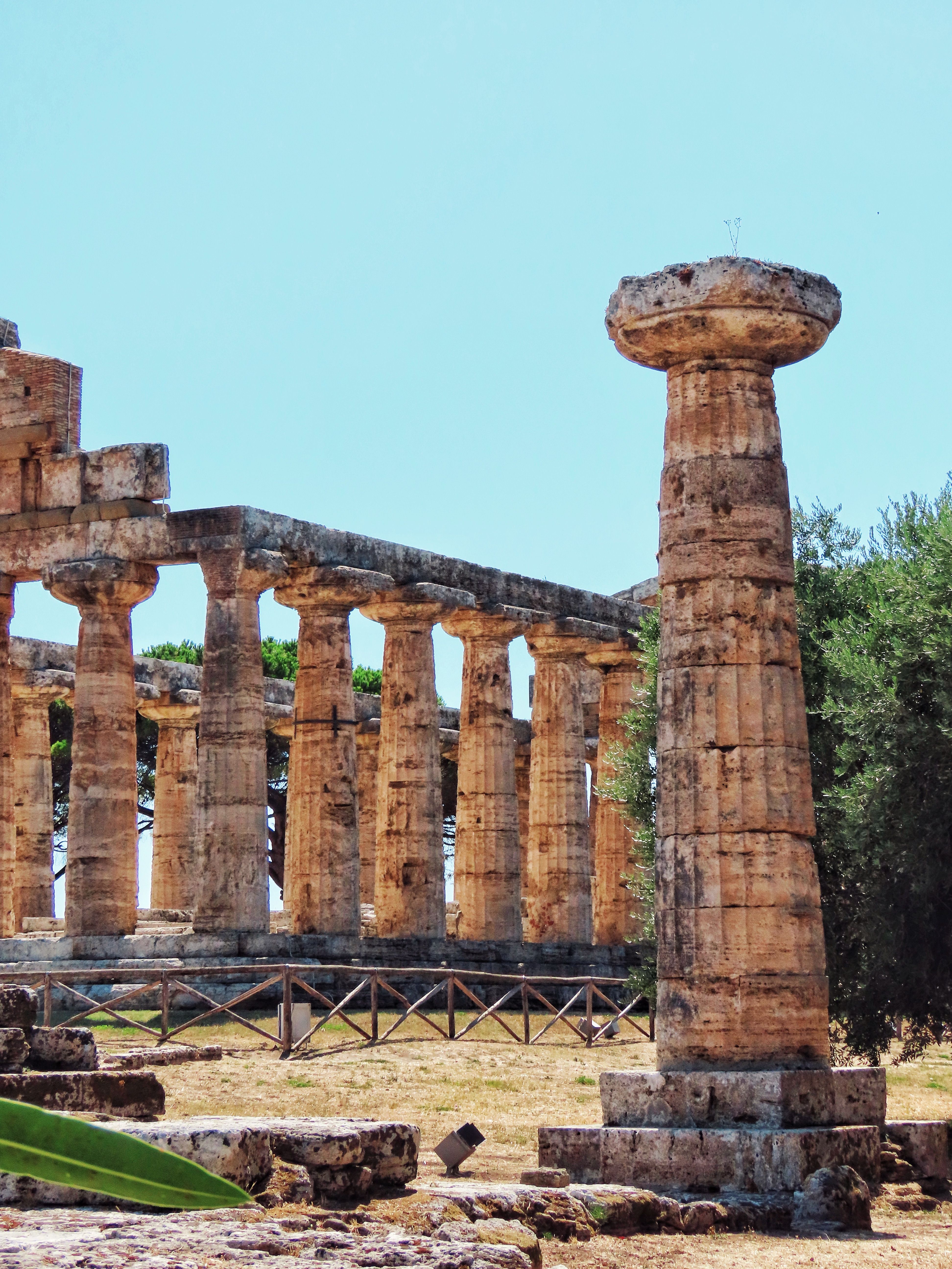 Ancient Greek Temple Ruins in Sunny Landscape · Free Stock Photo