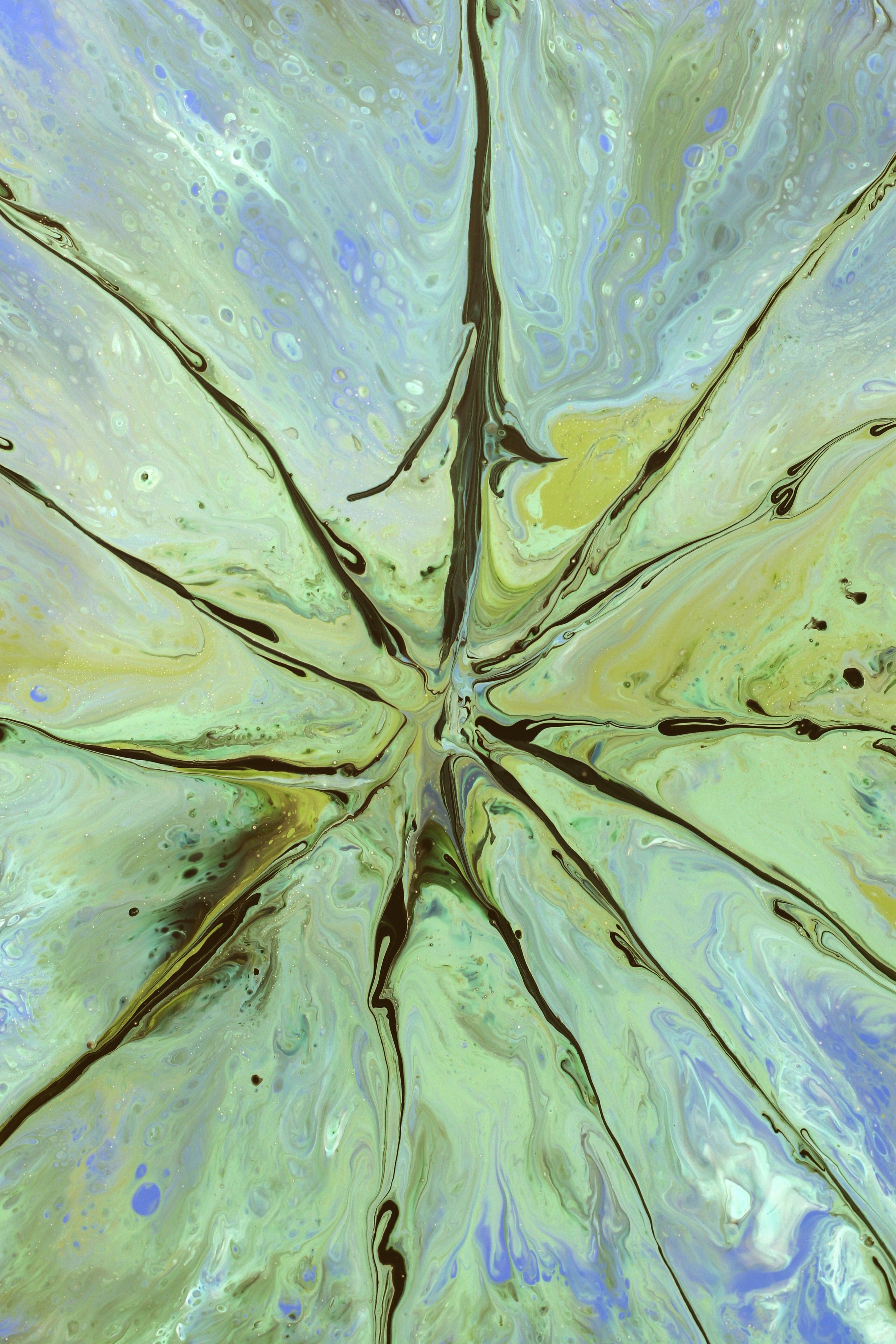Abstract Fluid Art Painting in Vibrant Pastel Colors · Free Stock Photo
