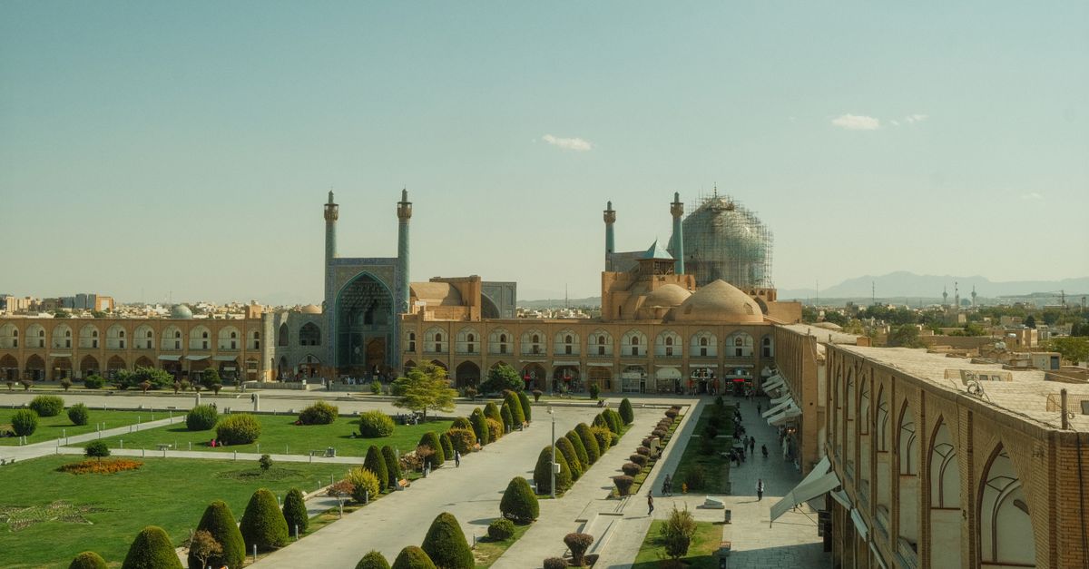 Irán