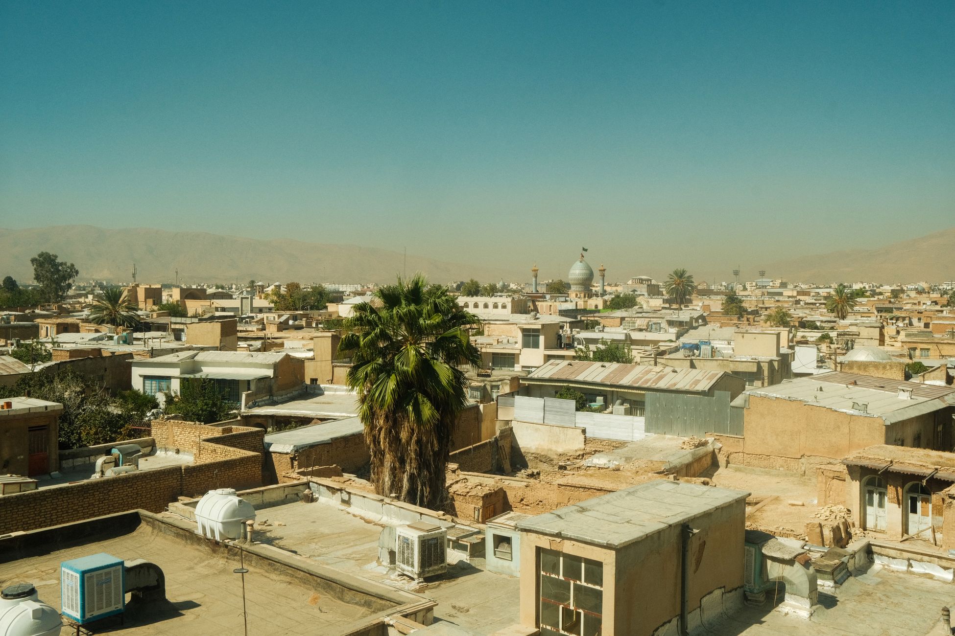 Gesprekken VS en Iran begonnen, Pakistan onderweg