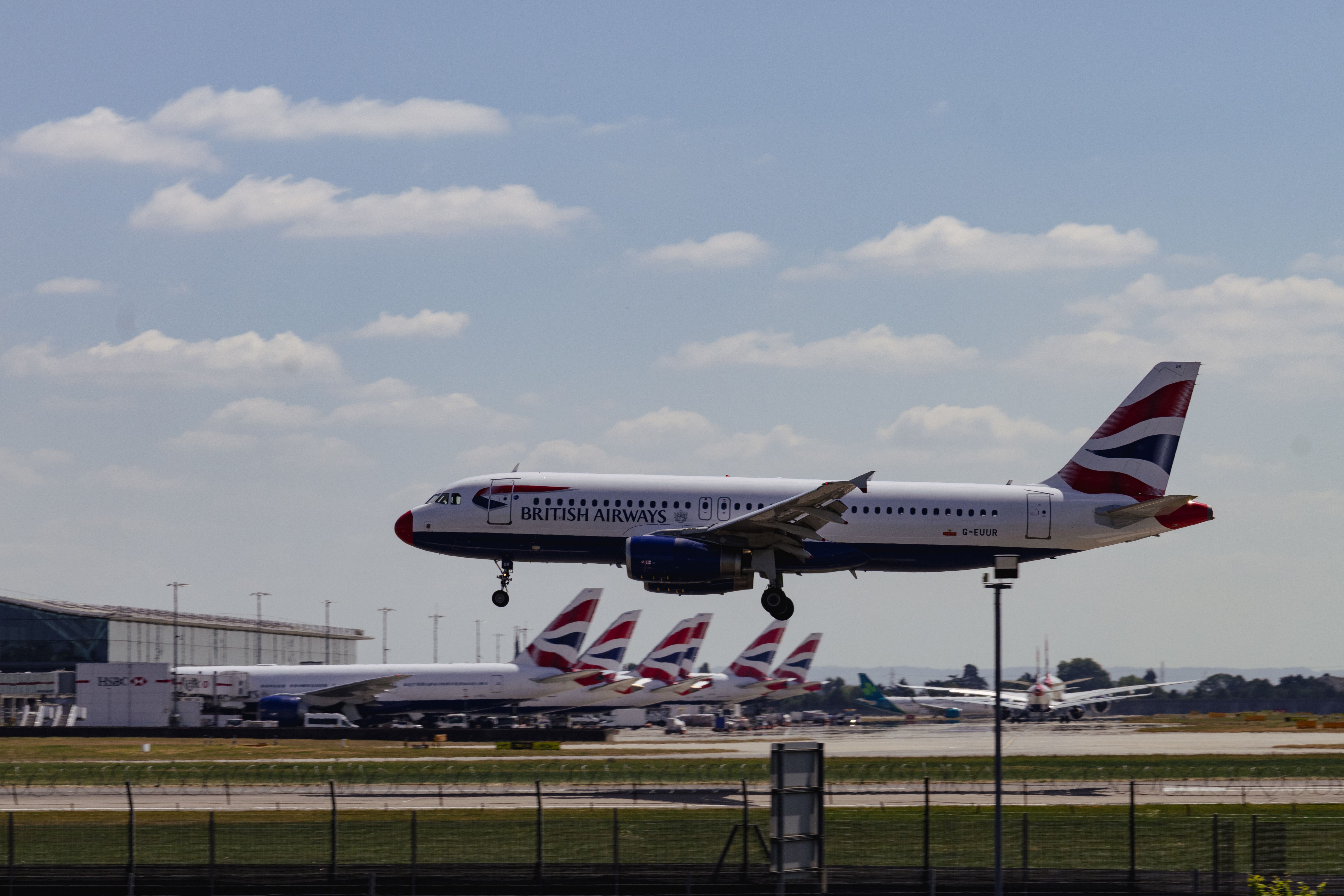 How Often Does A Plane Land At Heathrow