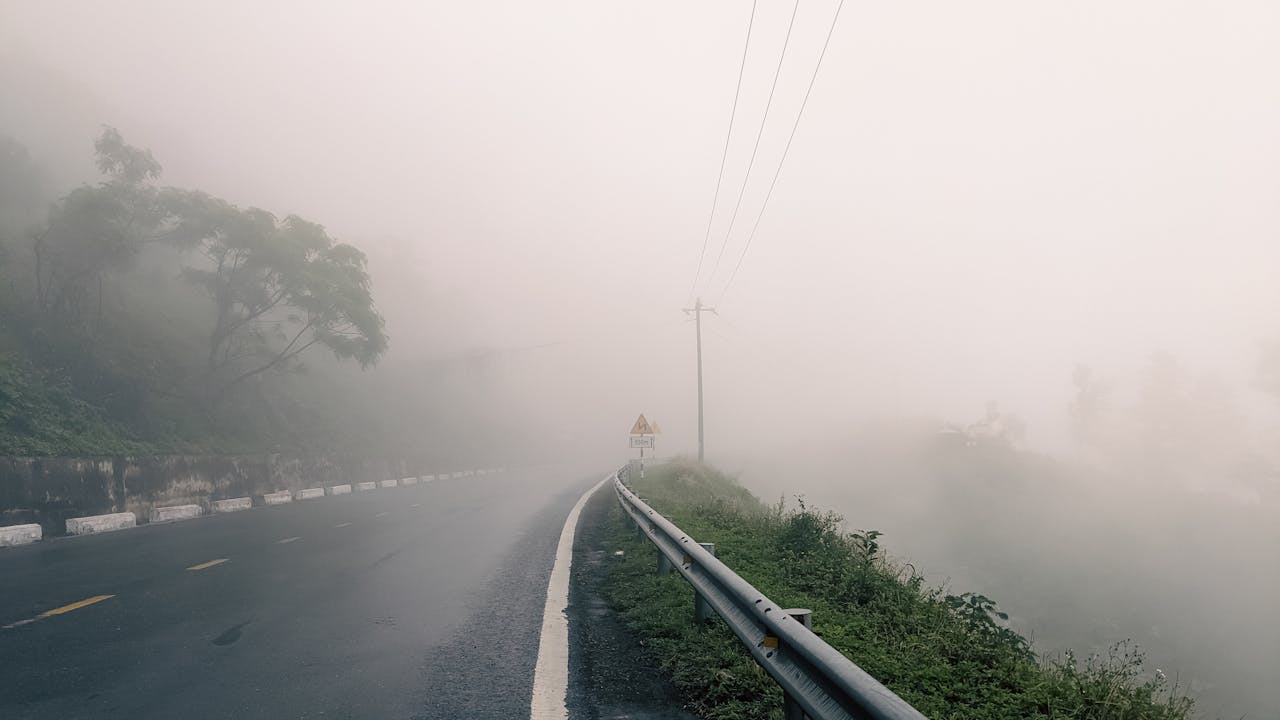 Viết đoạn văn giới thiệu bản thân cho người đi làm