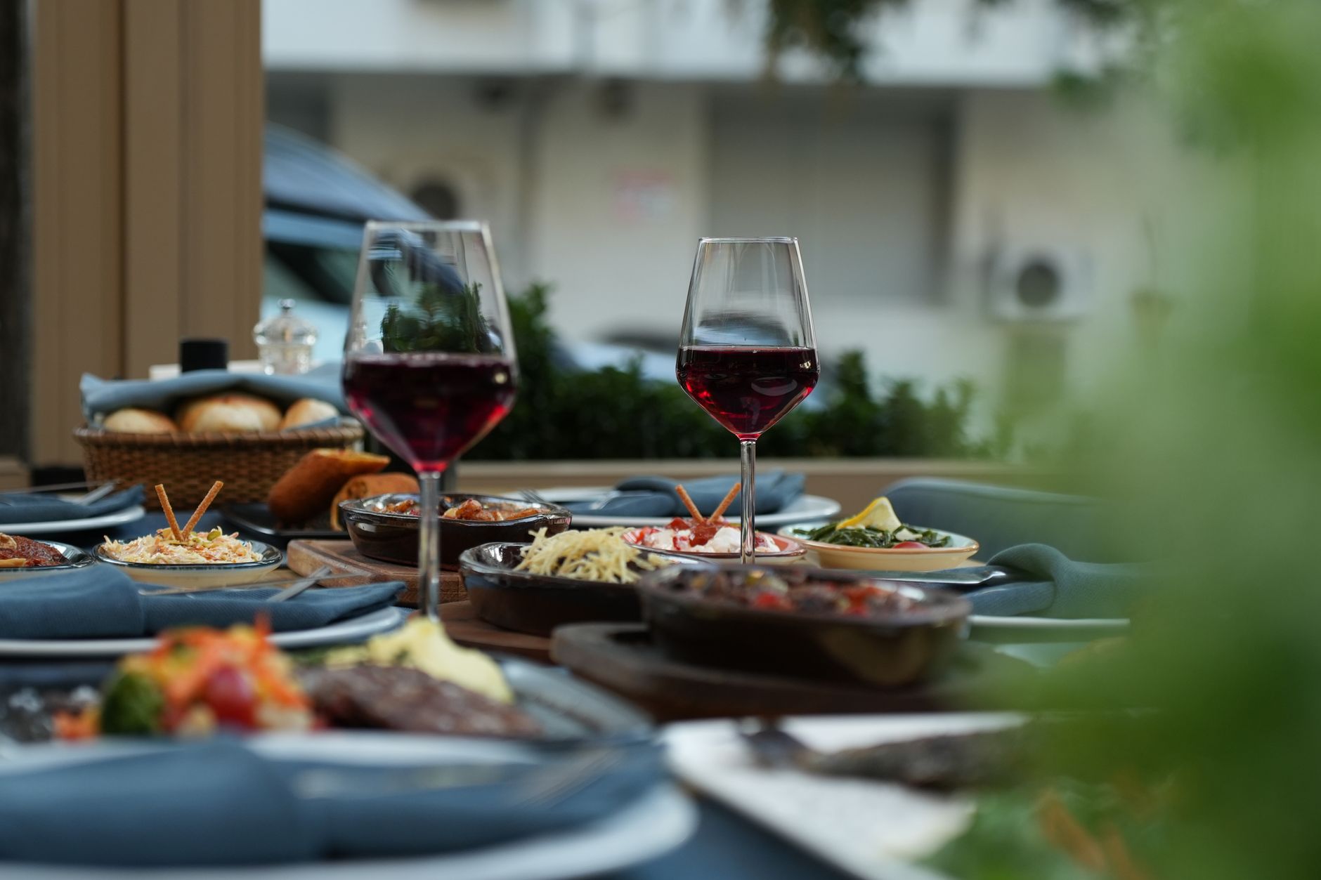 Restaurantbesuche und Lieferdienste