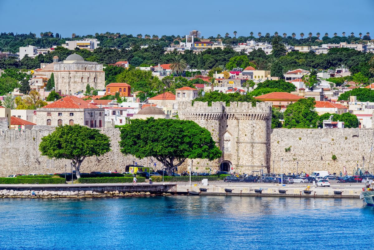 Rhodes — An Aegean classic of medieval walls and turquoise coves (2)