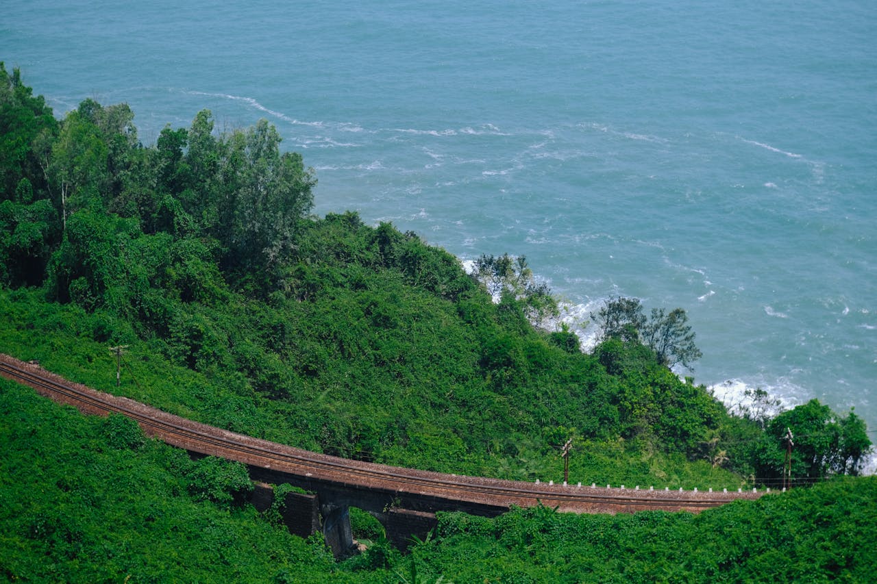 Khối lượng quán tính và hấp dẫn tương đương