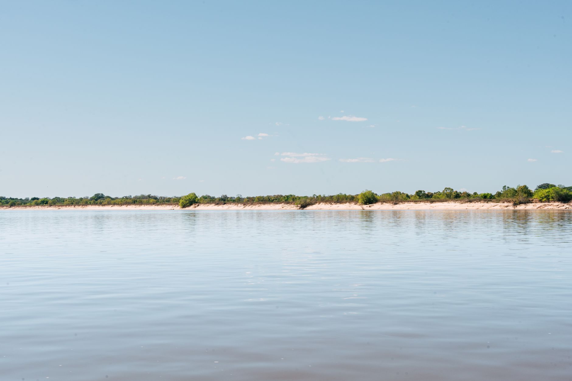 Pontos turísticos em Santarém: o encontro dos rios e as praias de água doce