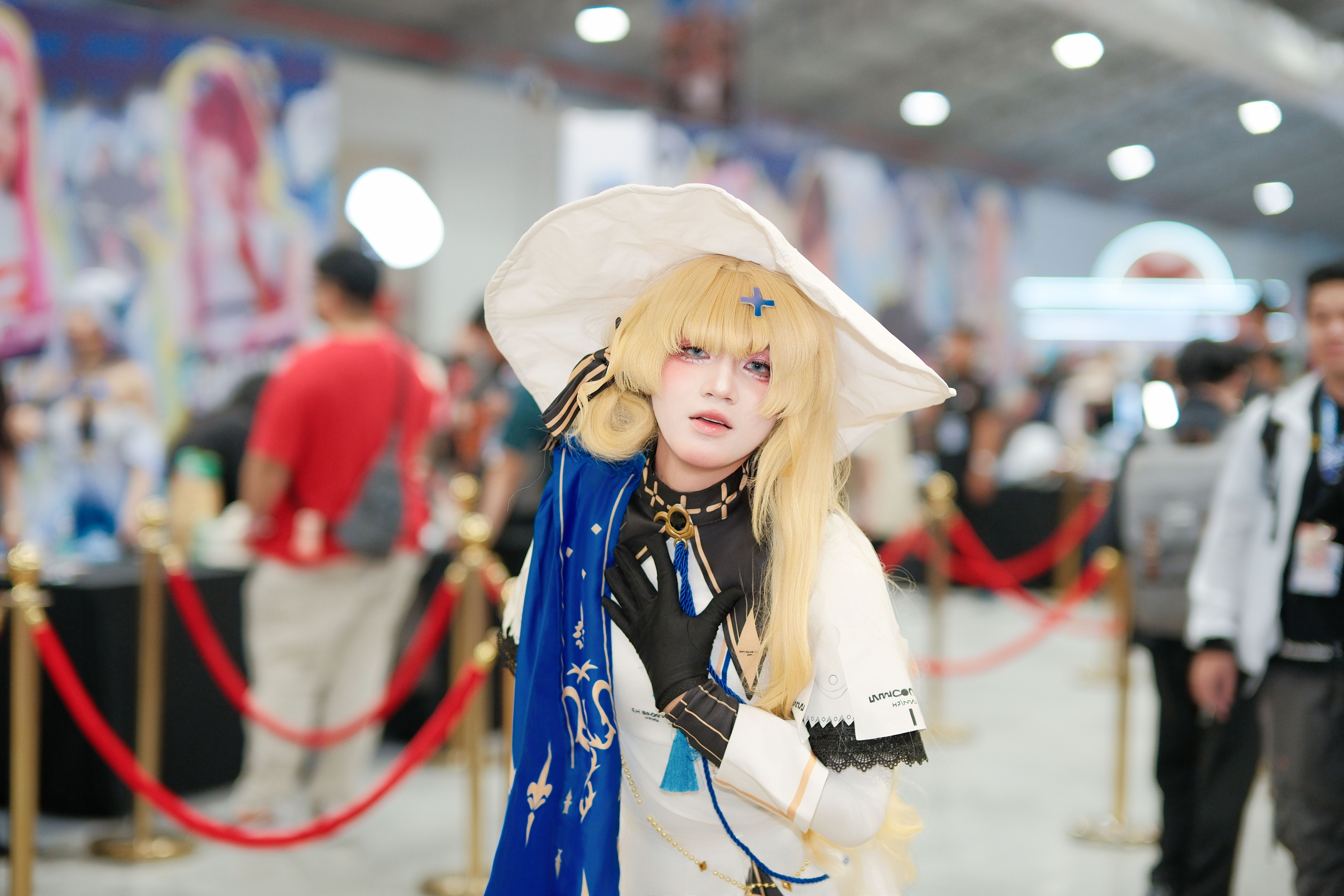 Vibrant Cosplay at Comic Convention