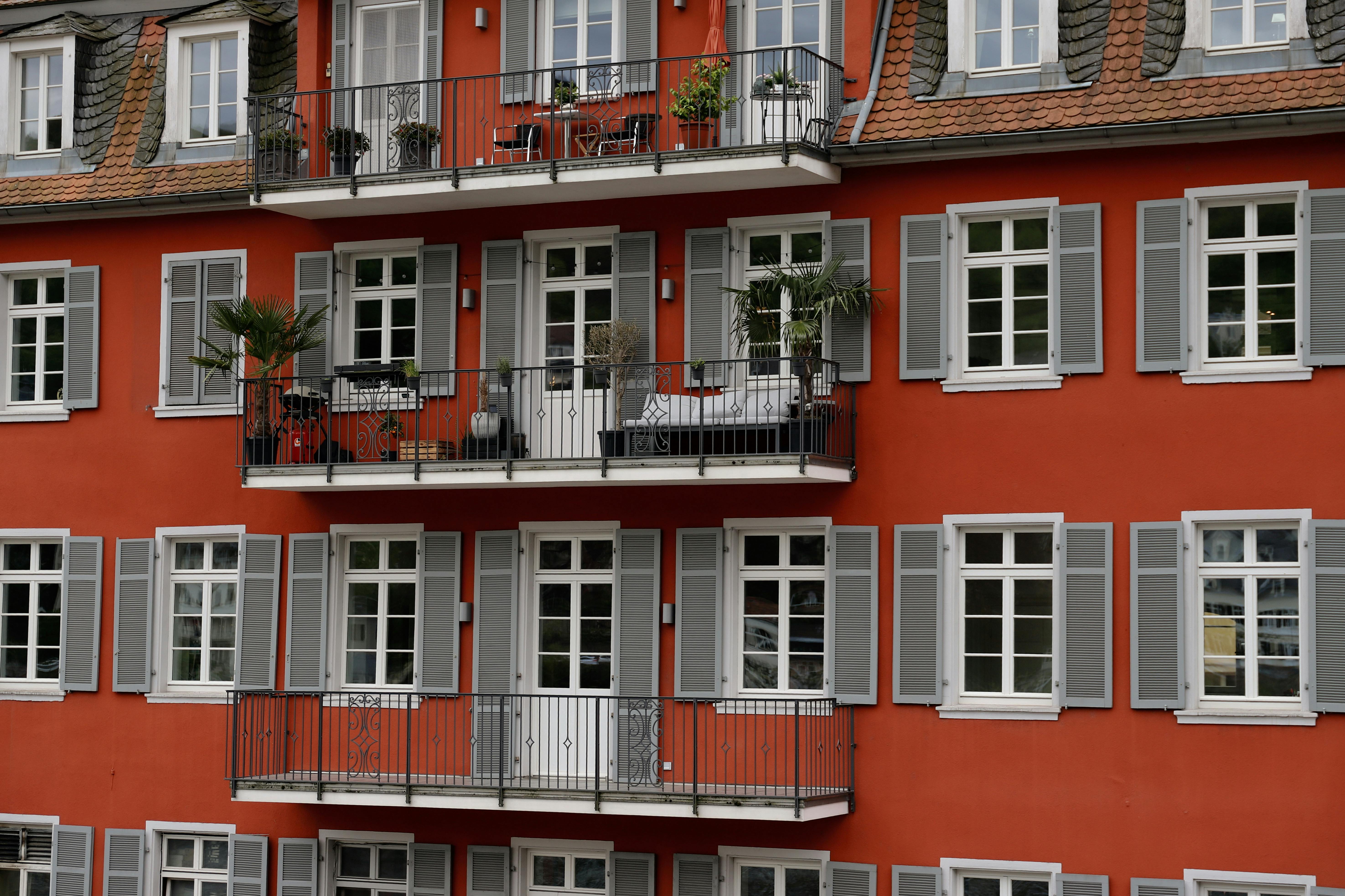 Menginap Seru di Hotel Gerbong Kereta dan Lokomotif Eropa