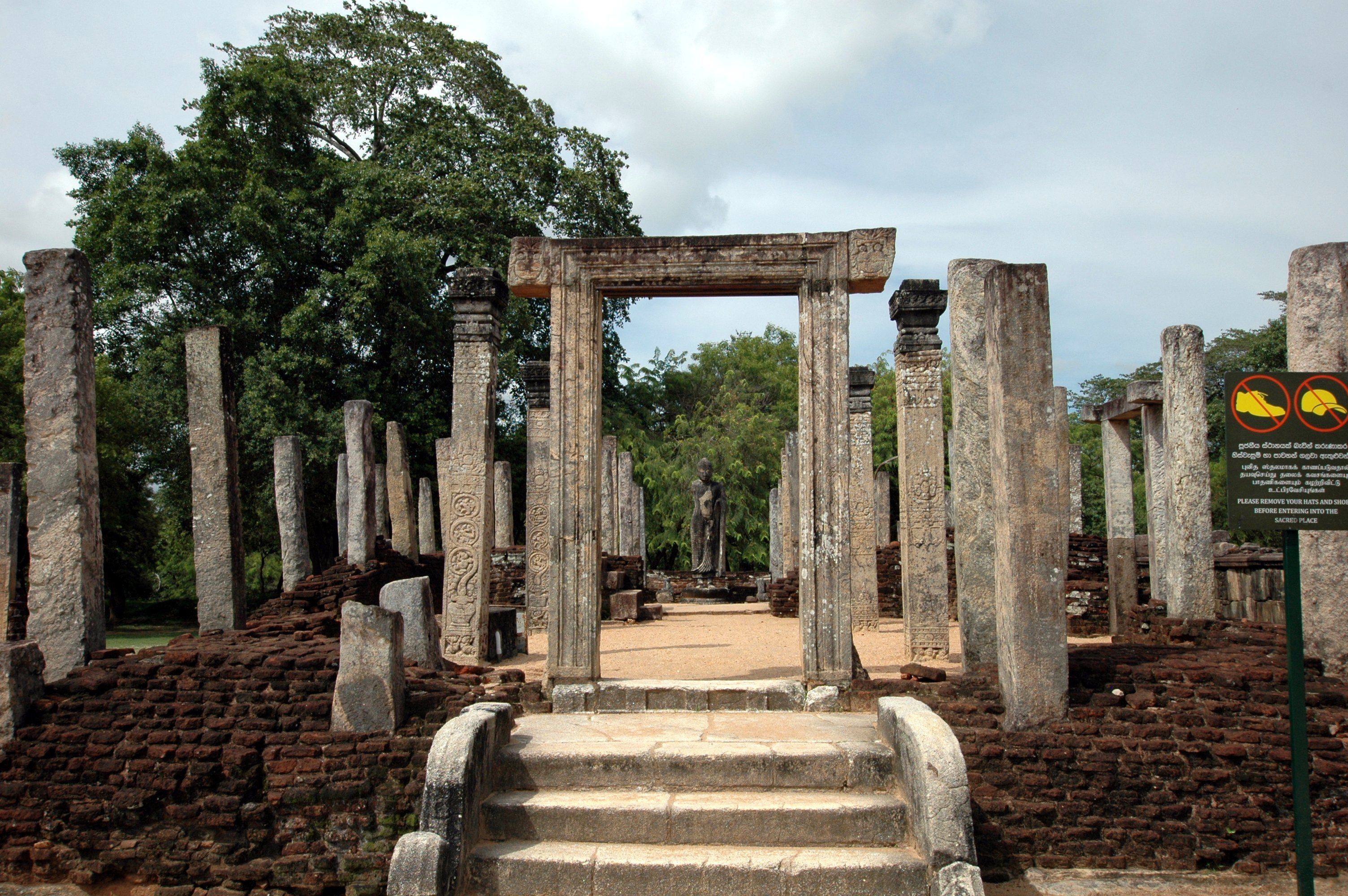 Best Places in Sri Lanka for Ancient Temples and Culture