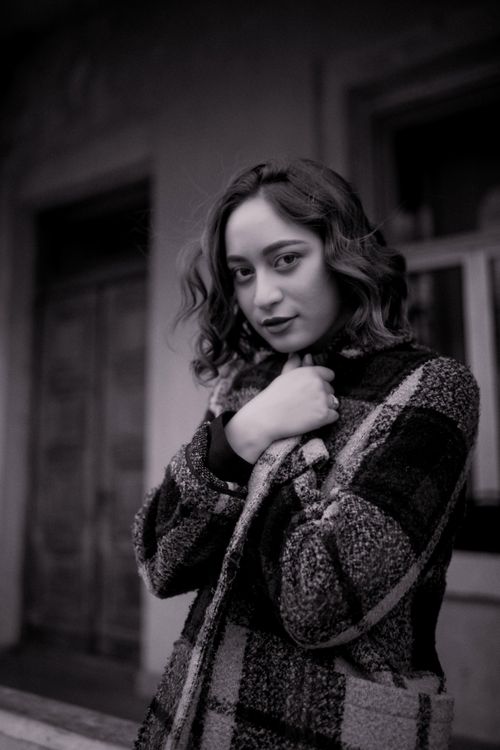 Free Artistic monochrome portrait of a woman in Tbilisi, Georgia, with vintage vibes. Stock Photo