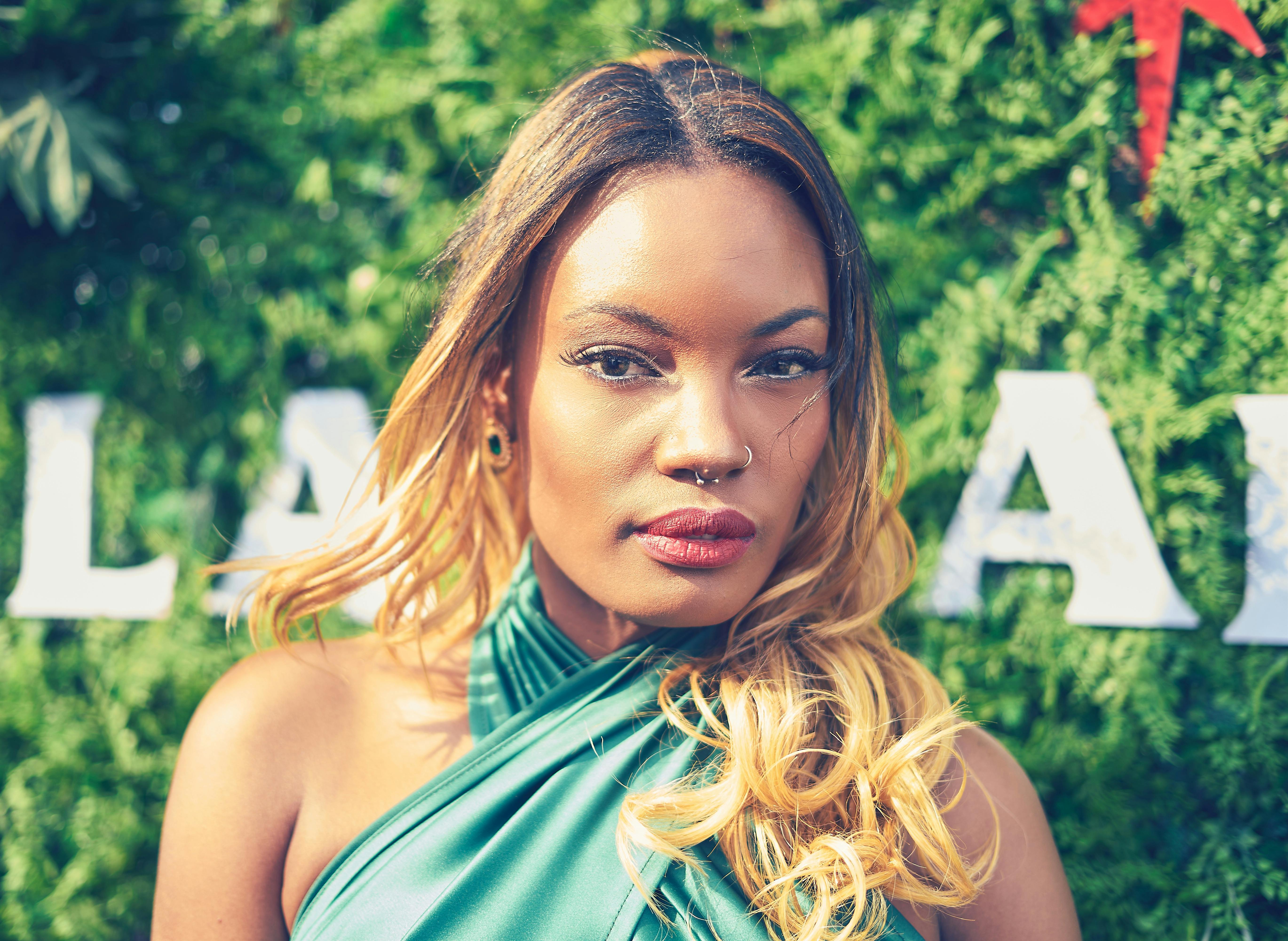 celebrity news, pop culture trends, entertainment industry, celebrity lifestyle, music awards, Celebrity & pop culture — Phot
