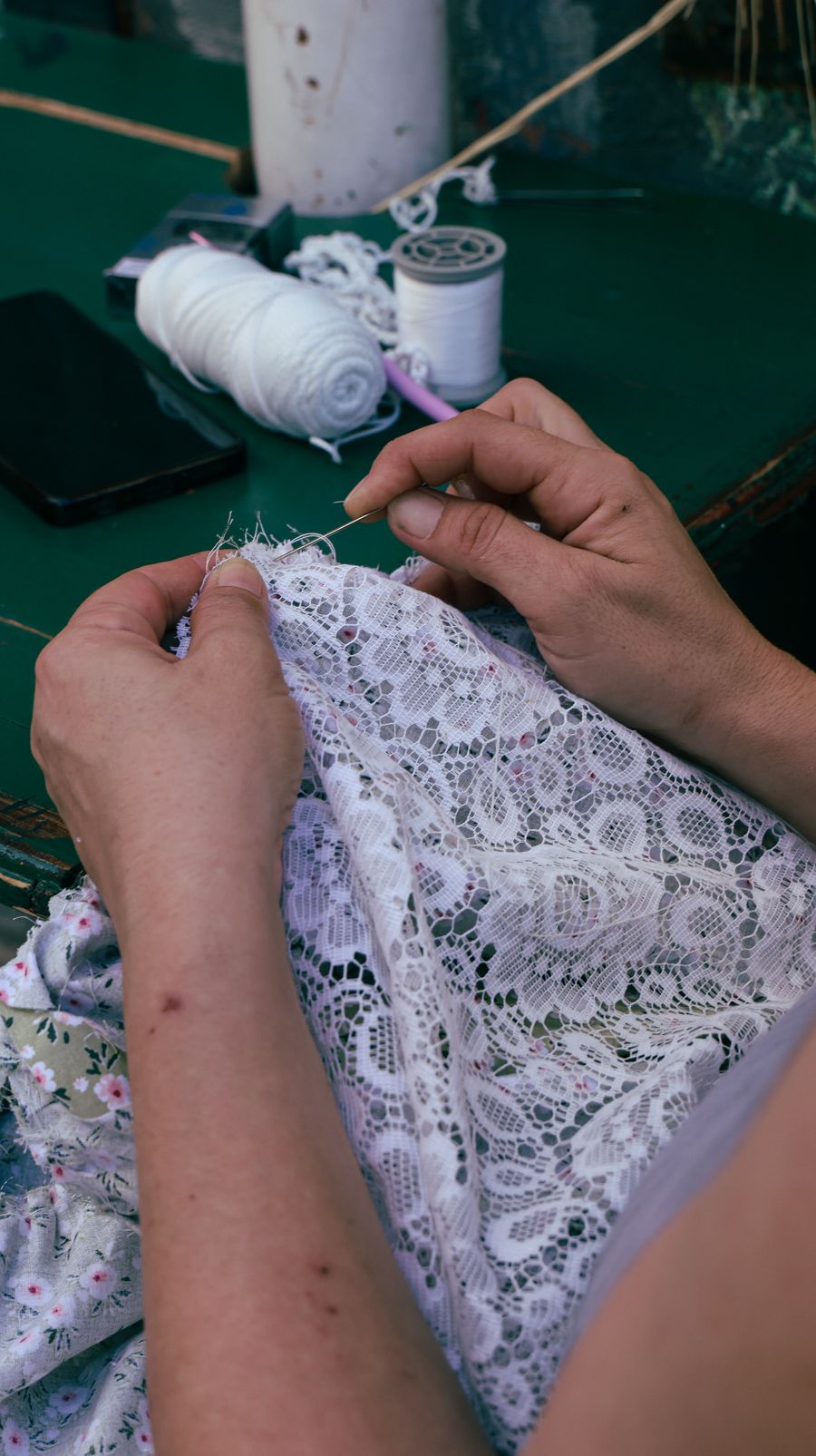 Fabric note illustration