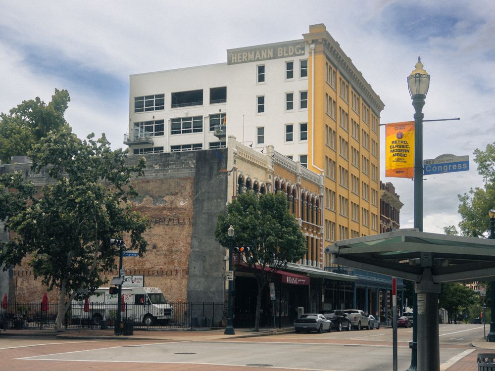 Shops and restaurants along a Montrose street