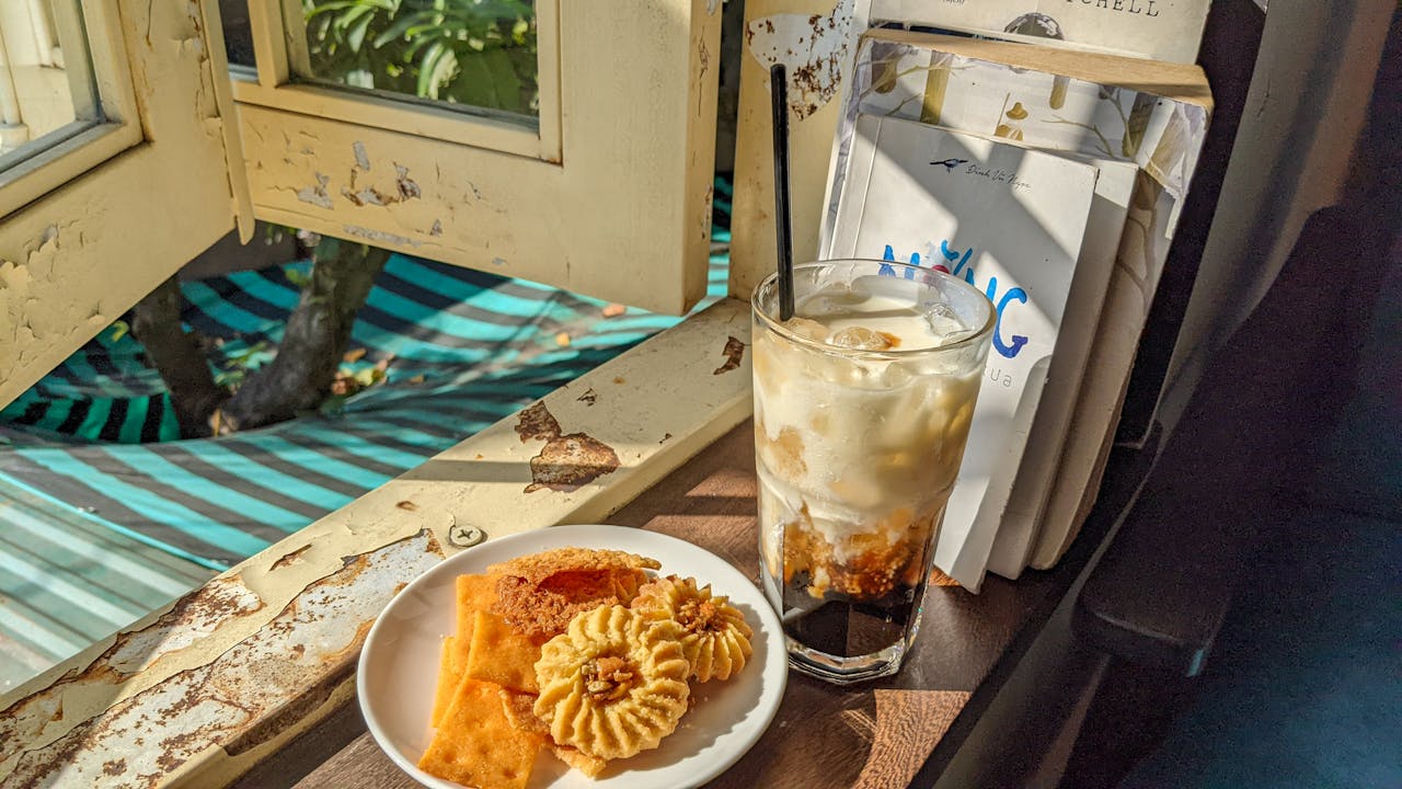 Viết bài văn nghị luận suy nghĩ của em về lòng nhân ái