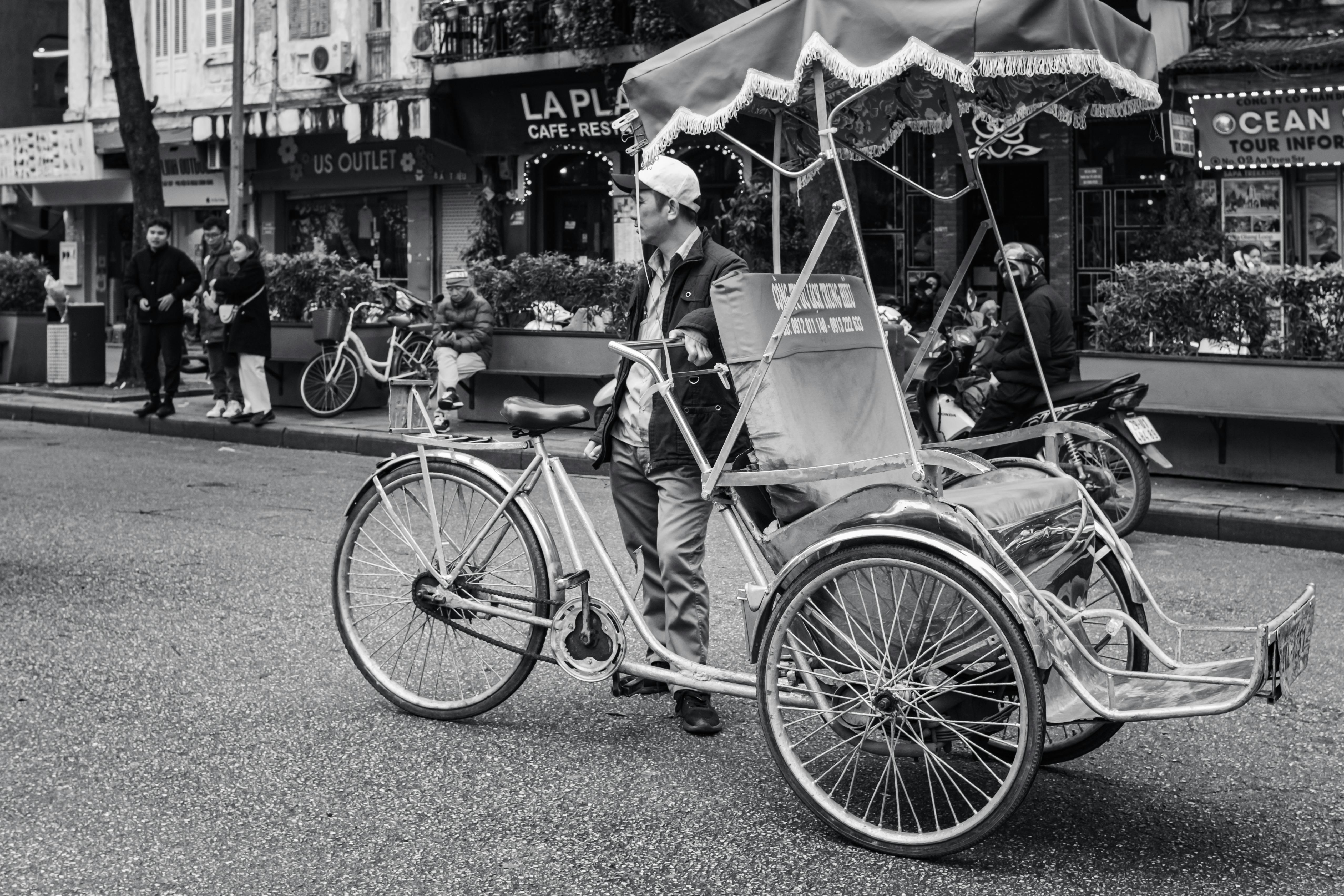 The Ultimate Vietnam Travel Itinerary Guide 2025: Tailored Trips for Every Traveler 9 Travel Logistics and Transportation in Vietnam
