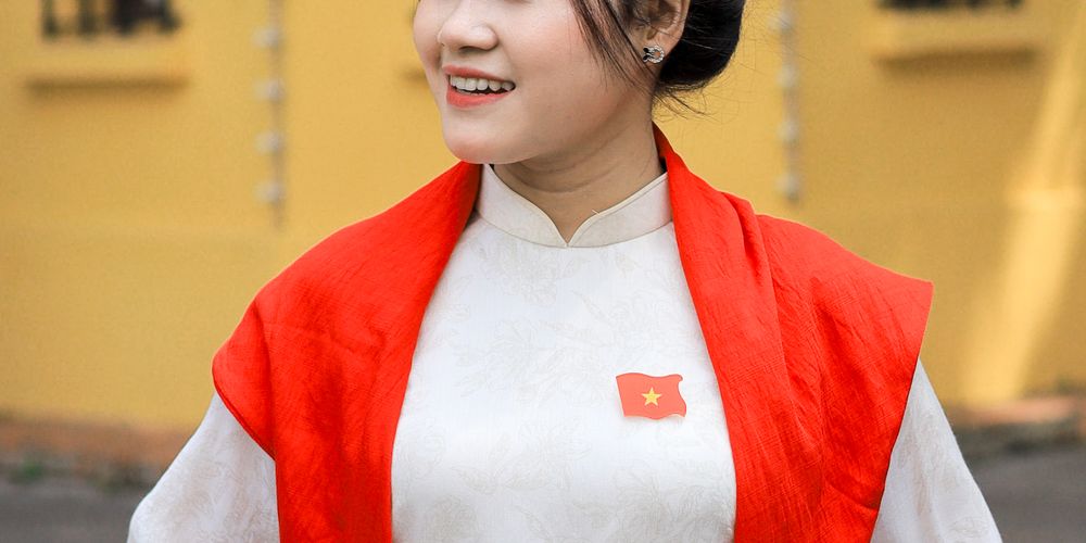 Công lao to lớn đầu tiên của Đinh Bộ Lĩnh đối với dân tộc Việt Nam là gì? Đinh Bộ Lĩnh dẹp loạn 12 sứ quân