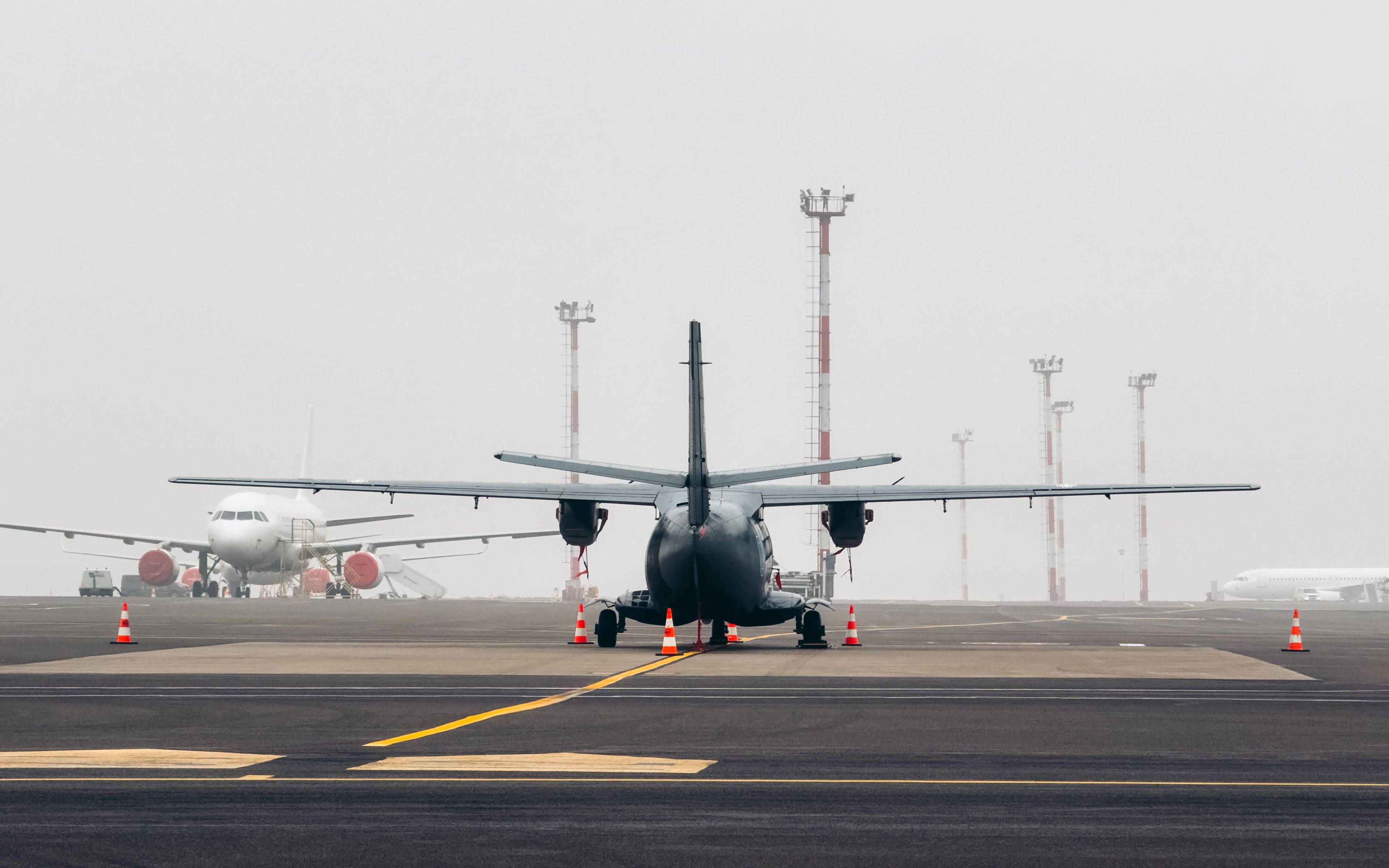 Porta Westfalica Airfield (EDVY), Porta Westfalica — private jet cleaning