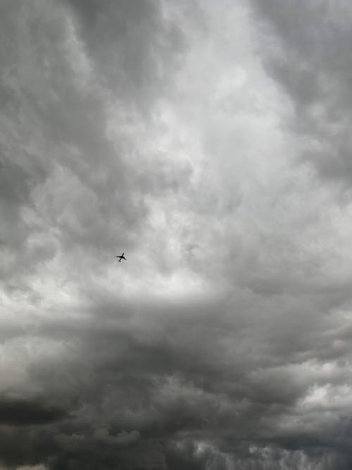 Free stock photo of aeroplane, alone, clouds