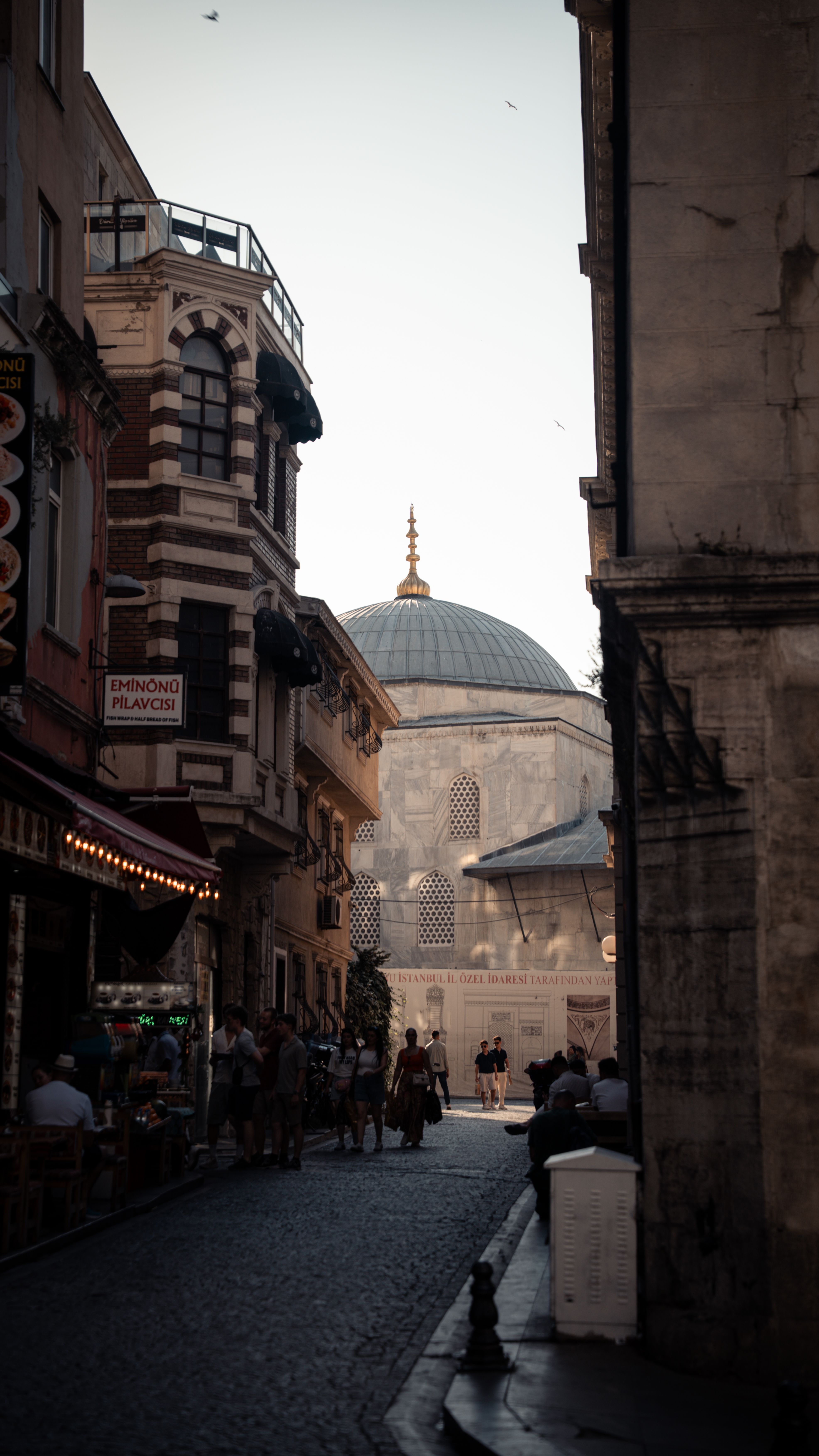 Charming Istanbul Street View with Historic Dome · Free Stock Photo