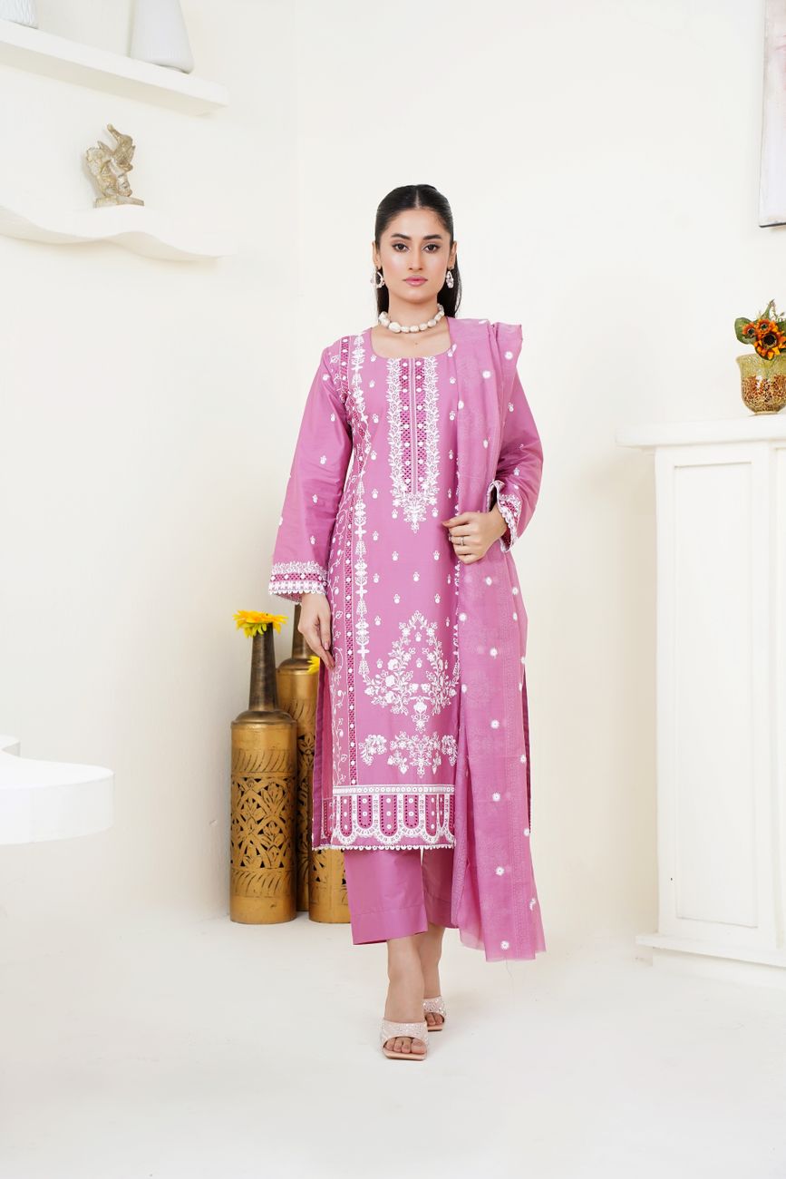 Sophisticated Traditional Eastern Dress